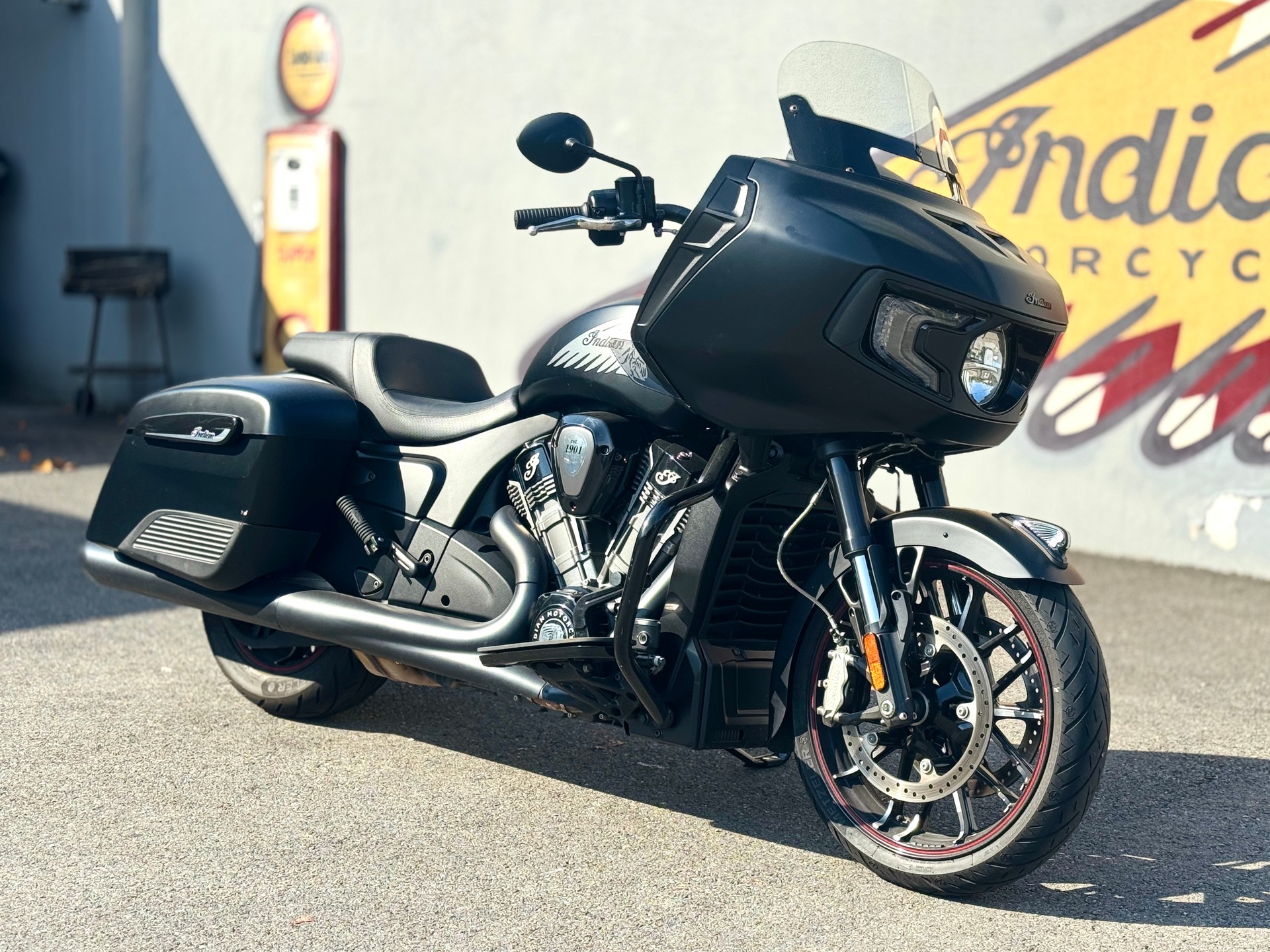 INDIAN Challenger Dark Horse-image-1
