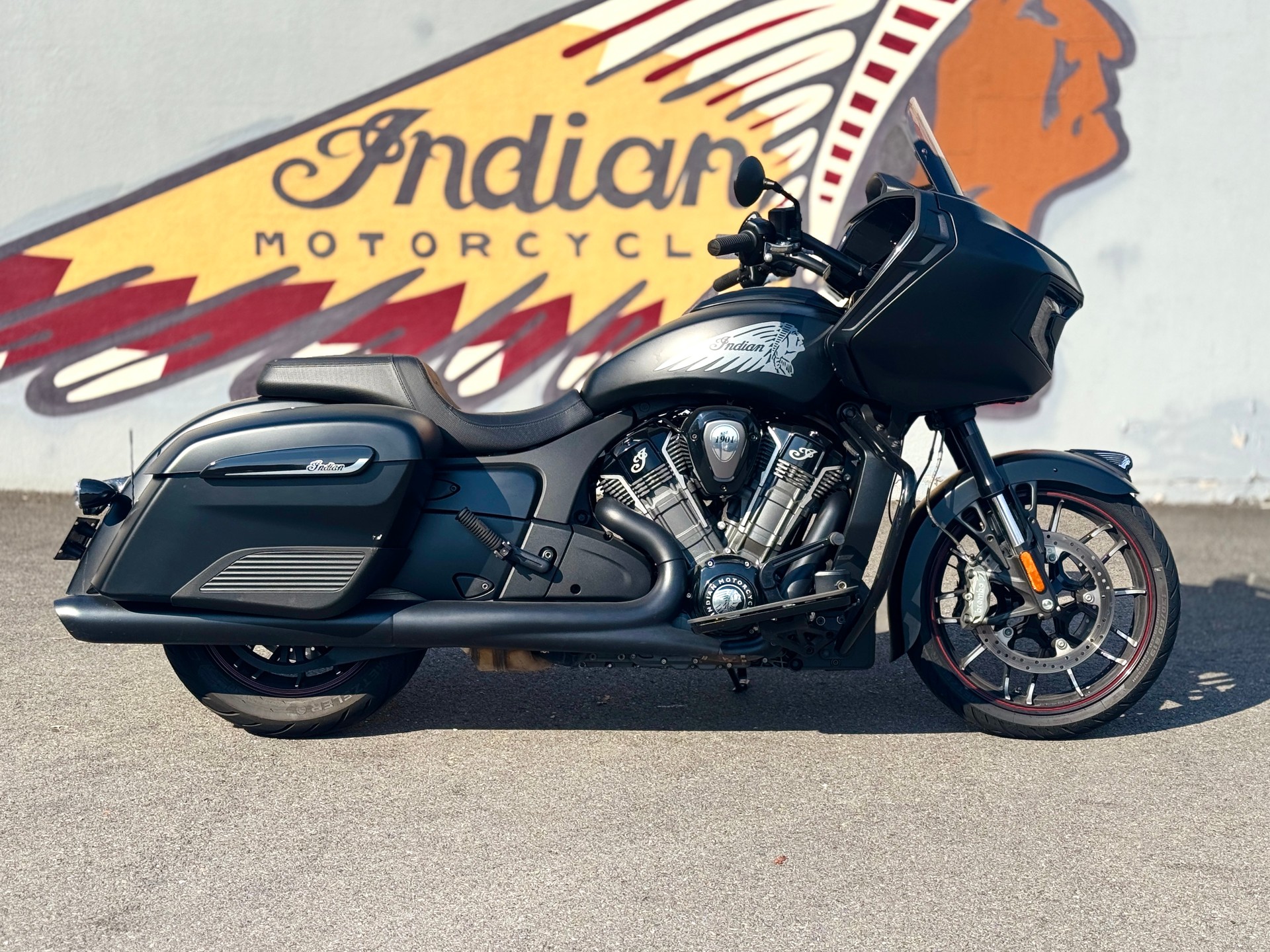 INDIAN Challenger Dark Horse-image-0