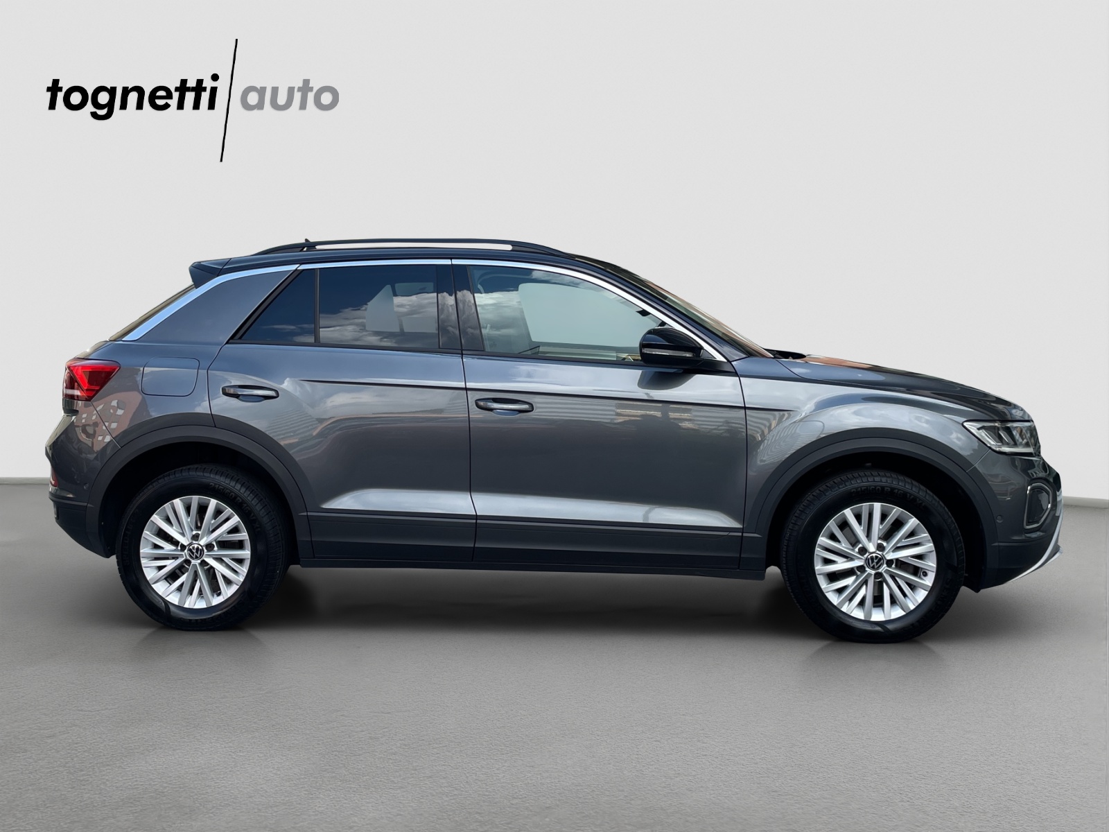 VW T-Roc 1.5 TSI EVO Life DSG-showroom-element-2