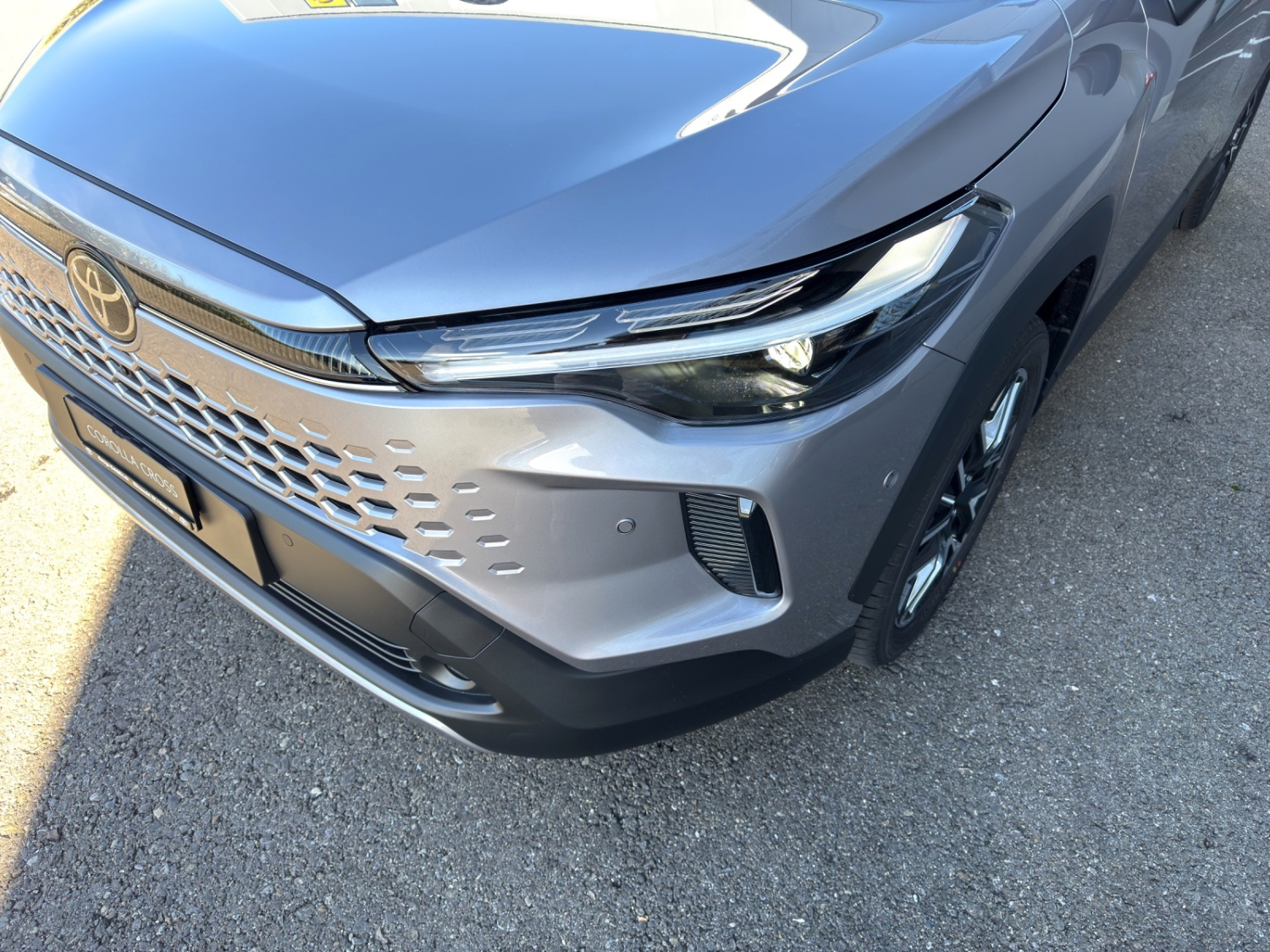 TOYOTA Corolla Cross 2.0 HSD Premium AWD-i-image-19