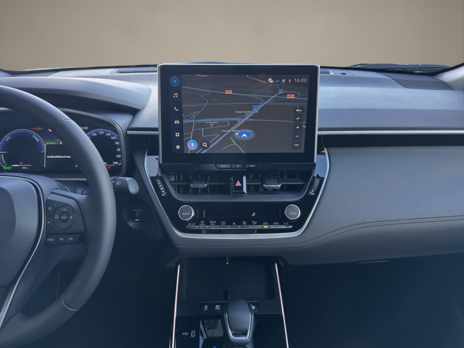 TOYOTA Corolla Cross 2.0 HSD Premium AWD-i-image-13