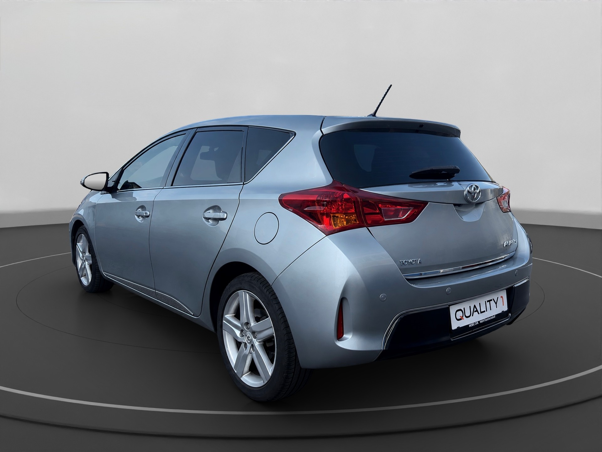 TOYOTA Auris 1.6 Luna Multidrive-showroom-element-2