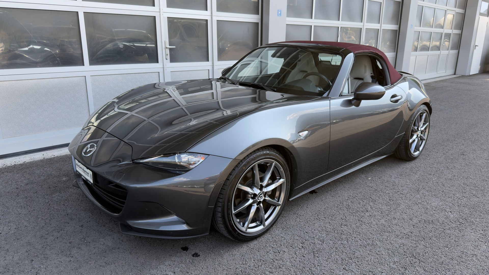 MAZDA MX-5 2.0 Million Stars