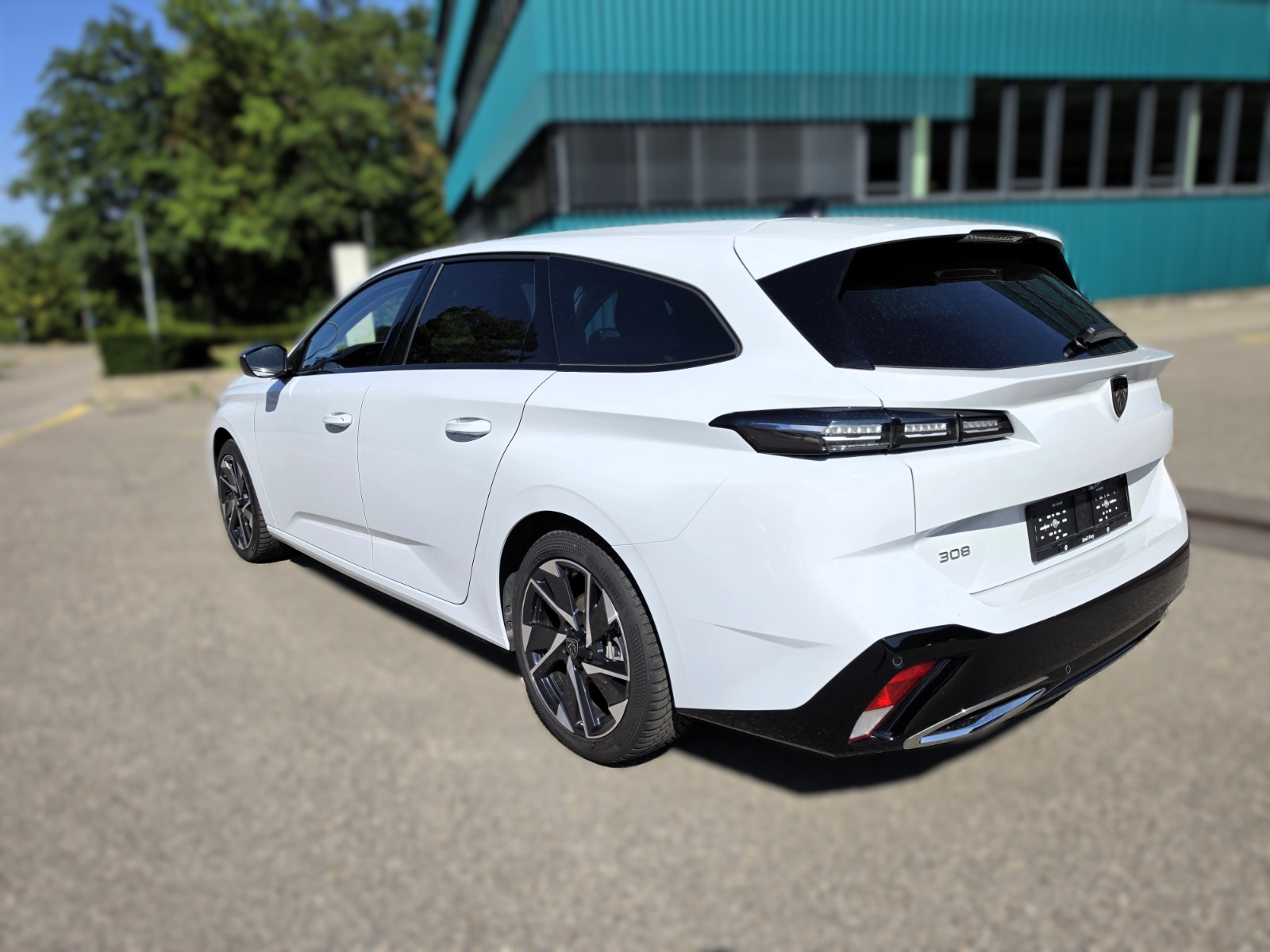 PEUGEOT 308 SW 1.5 BlueHDI Allure EAT8-showroom-element-2