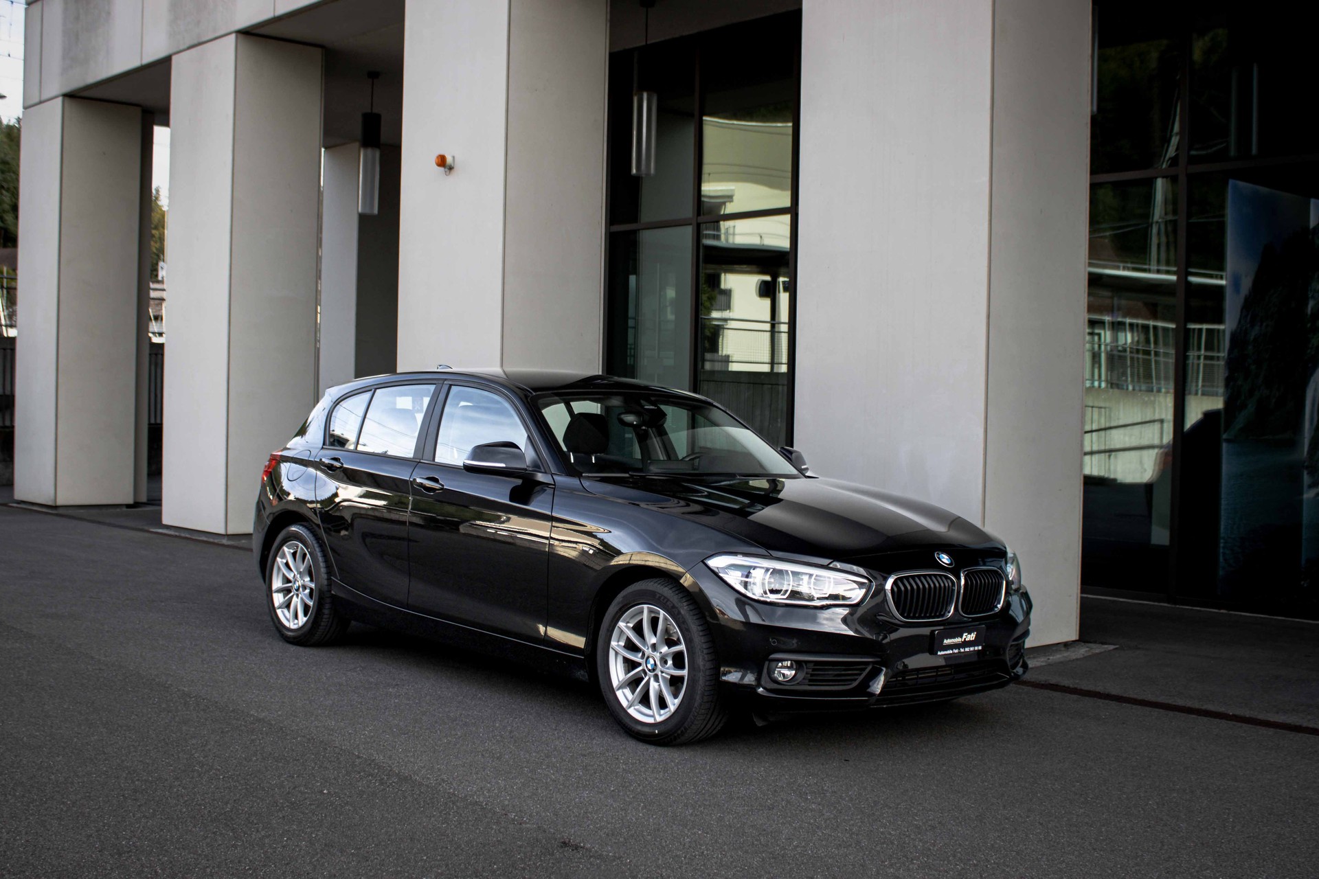 BMW 118i Steptronic AUTOMAT-image-4