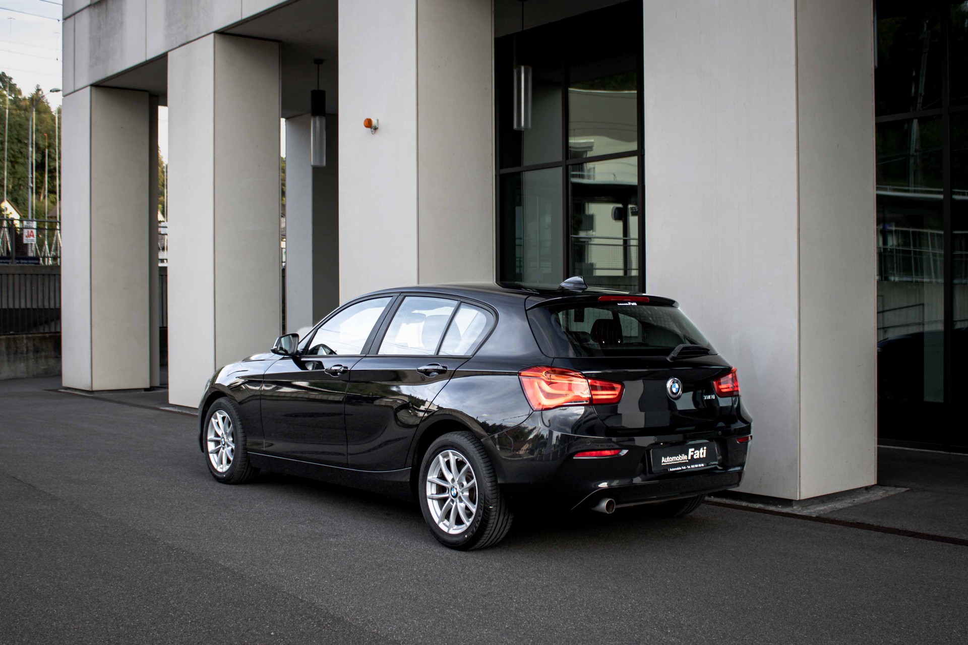BMW 118i Steptronic AUTOMAT-showroom-element-1