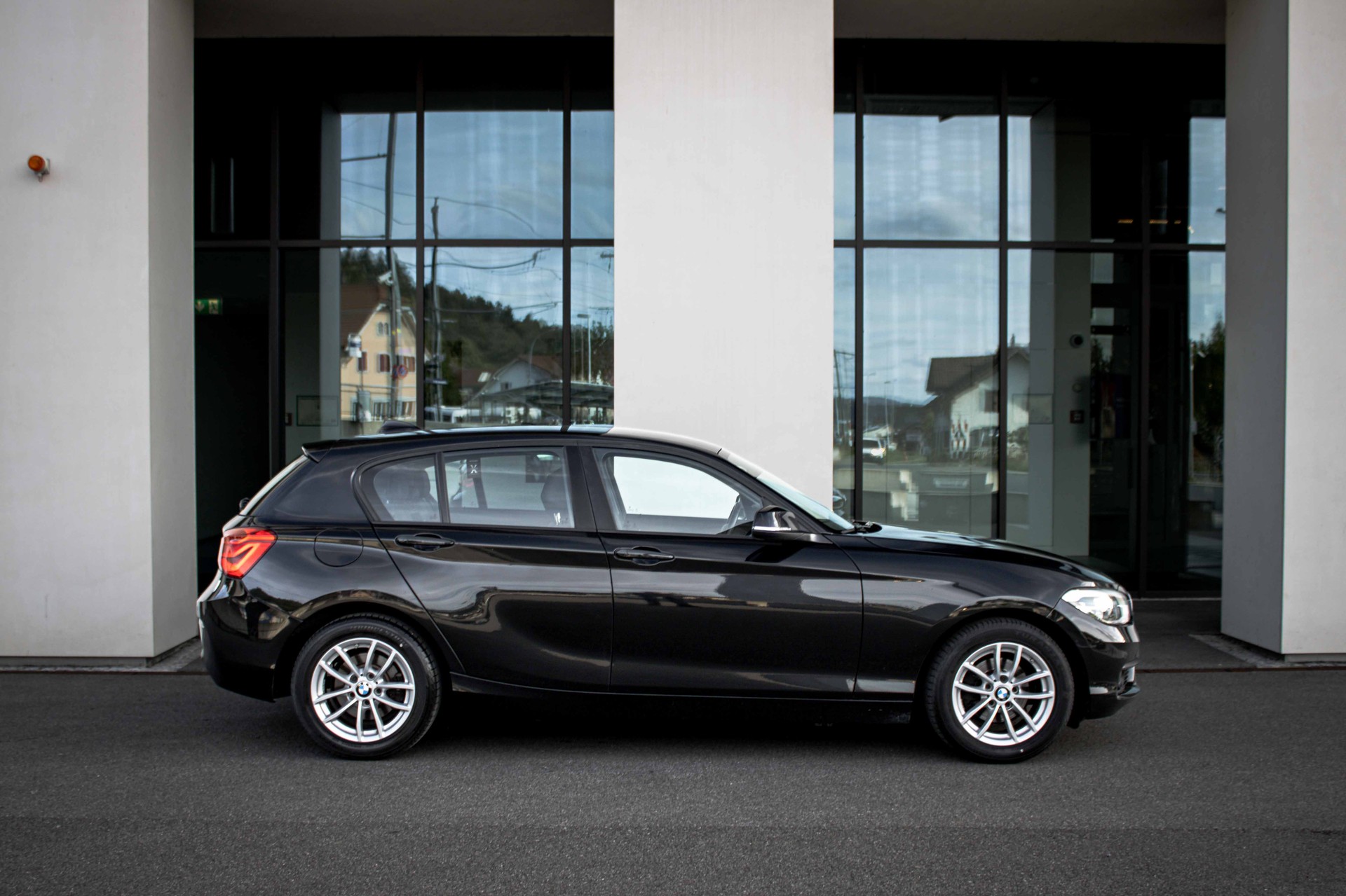 BMW 118i Steptronic AUTOMAT-image-5