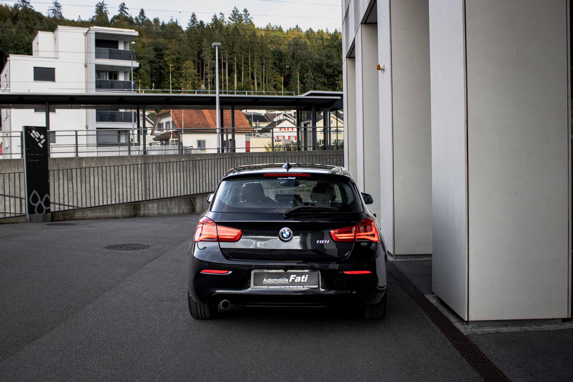 BMW 118i Steptronic AUTOMAT-showroom-element-3