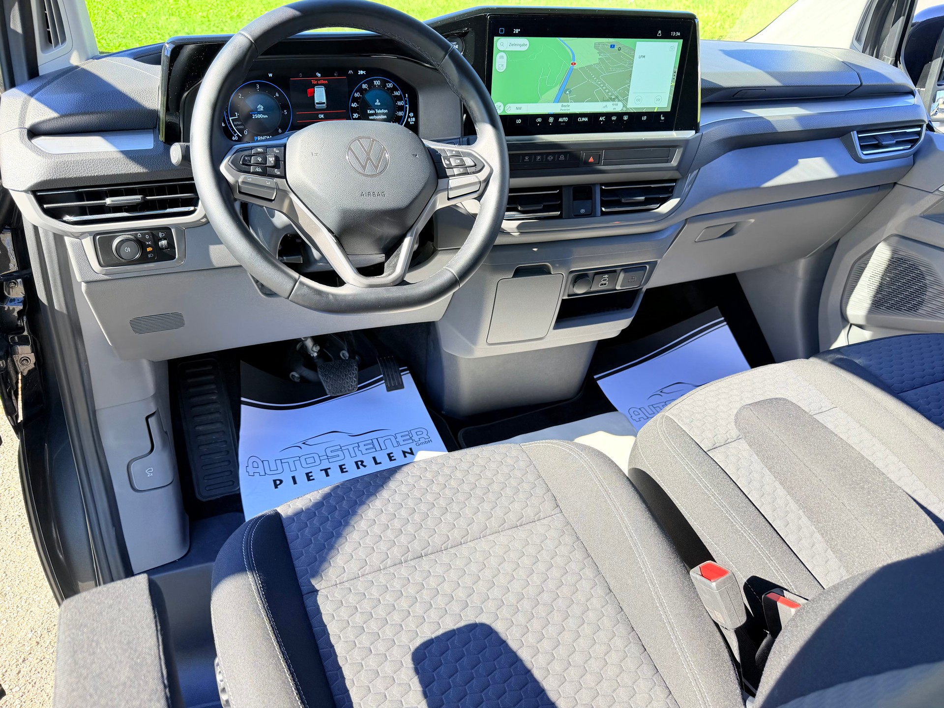 VW CARAVELLE 2.0 TDI "CH WAGEN" EXTRA LANG. LWB 4-MOTION AUTOMAT 8. MIT 9 SITZE. MIT 5 TÜREN. 3500 MM.-showroom-element-2