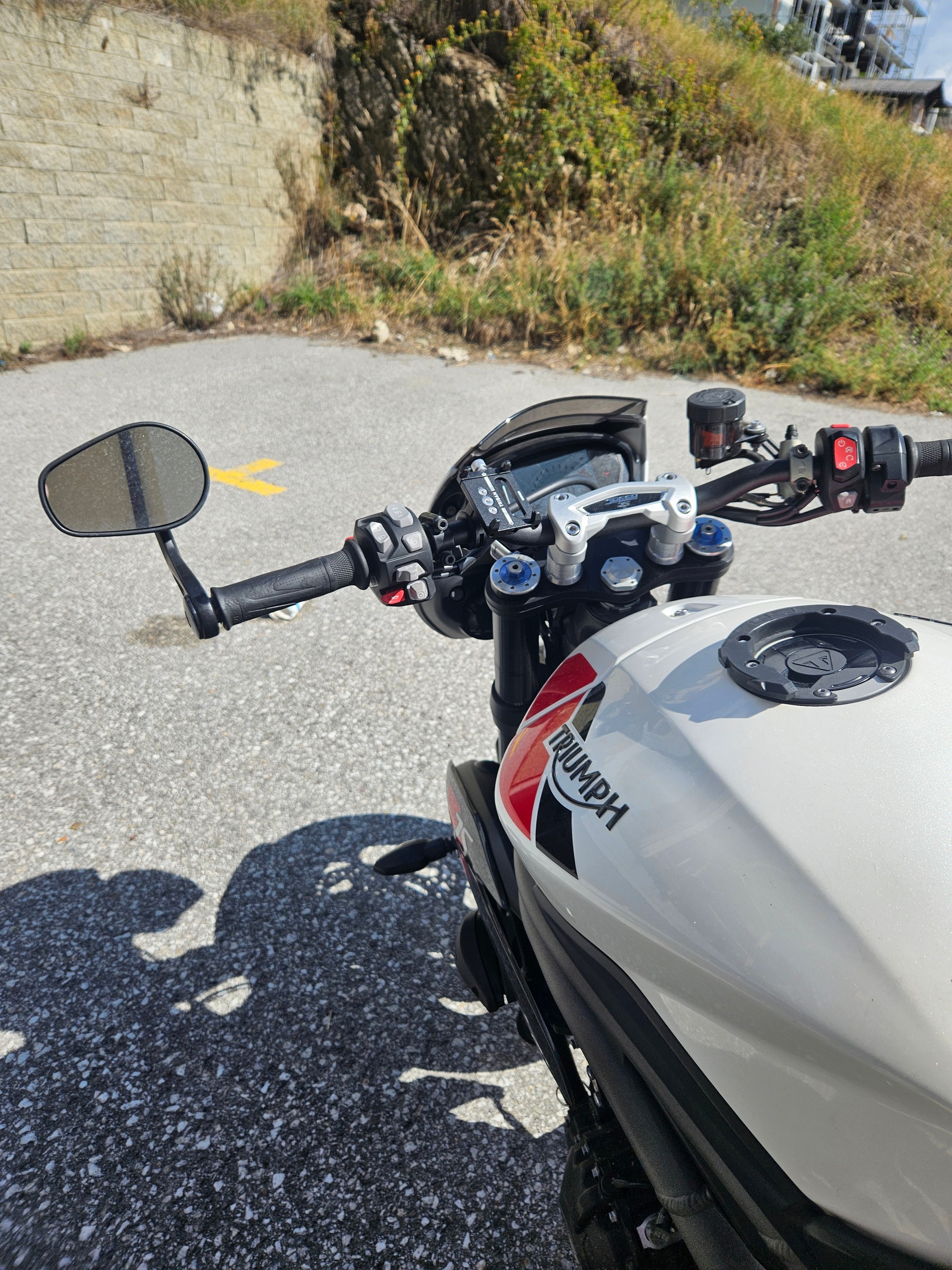 TRIUMPH Speed Triple RS 1050 ABS-image-1