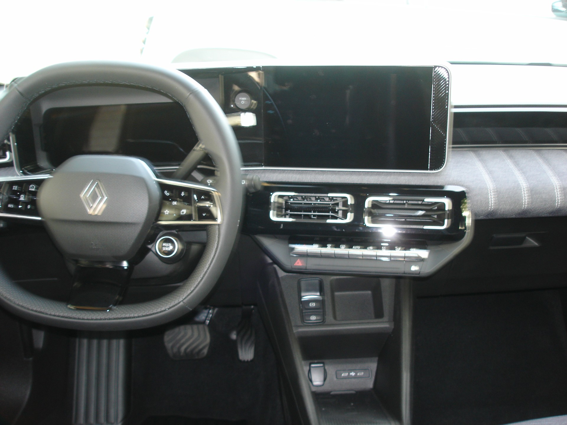 RENAULT R5 E-Tech Comfort Range 52 kWh Techno-image-11