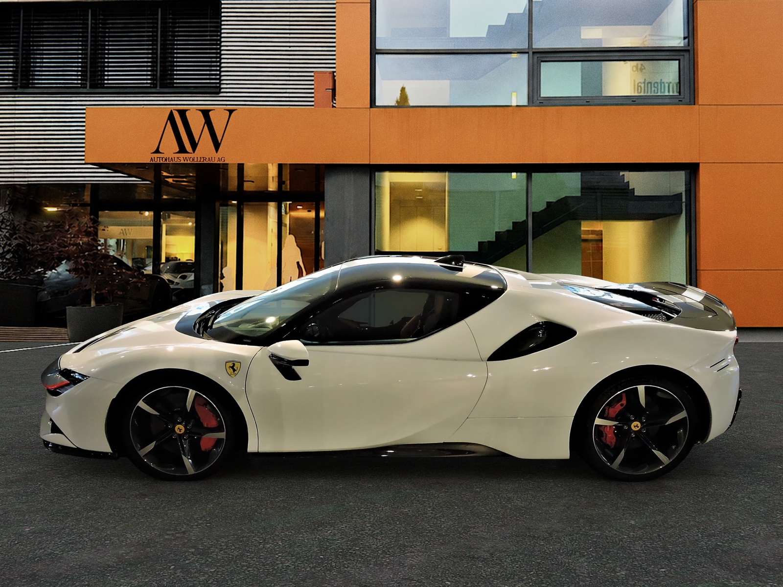 FERRARI SF90 Stradale 4.0 / CH Auslieferung-image-5