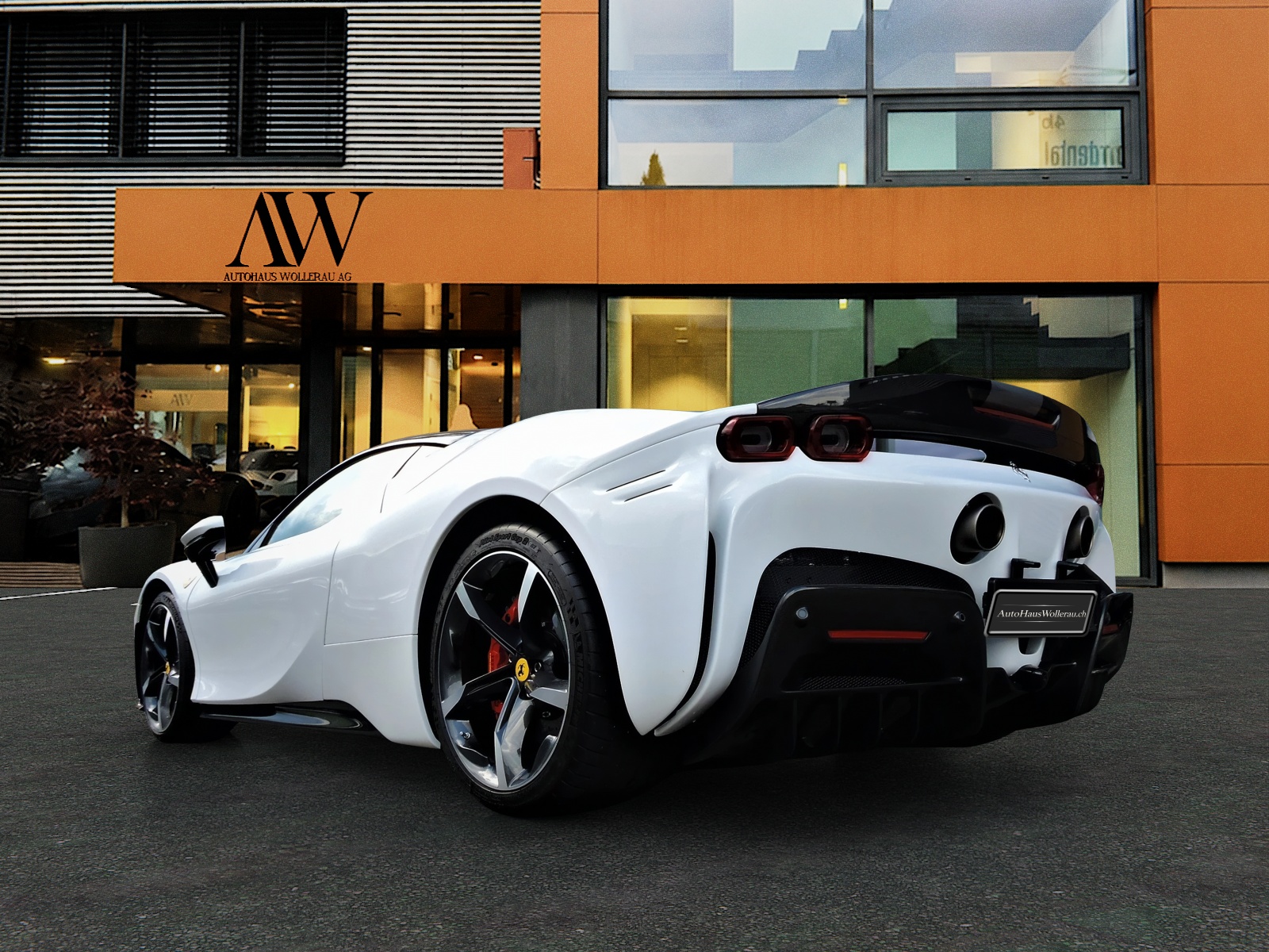 FERRARI SF90 Stradale 4.0 / CH Auslieferung-image-9