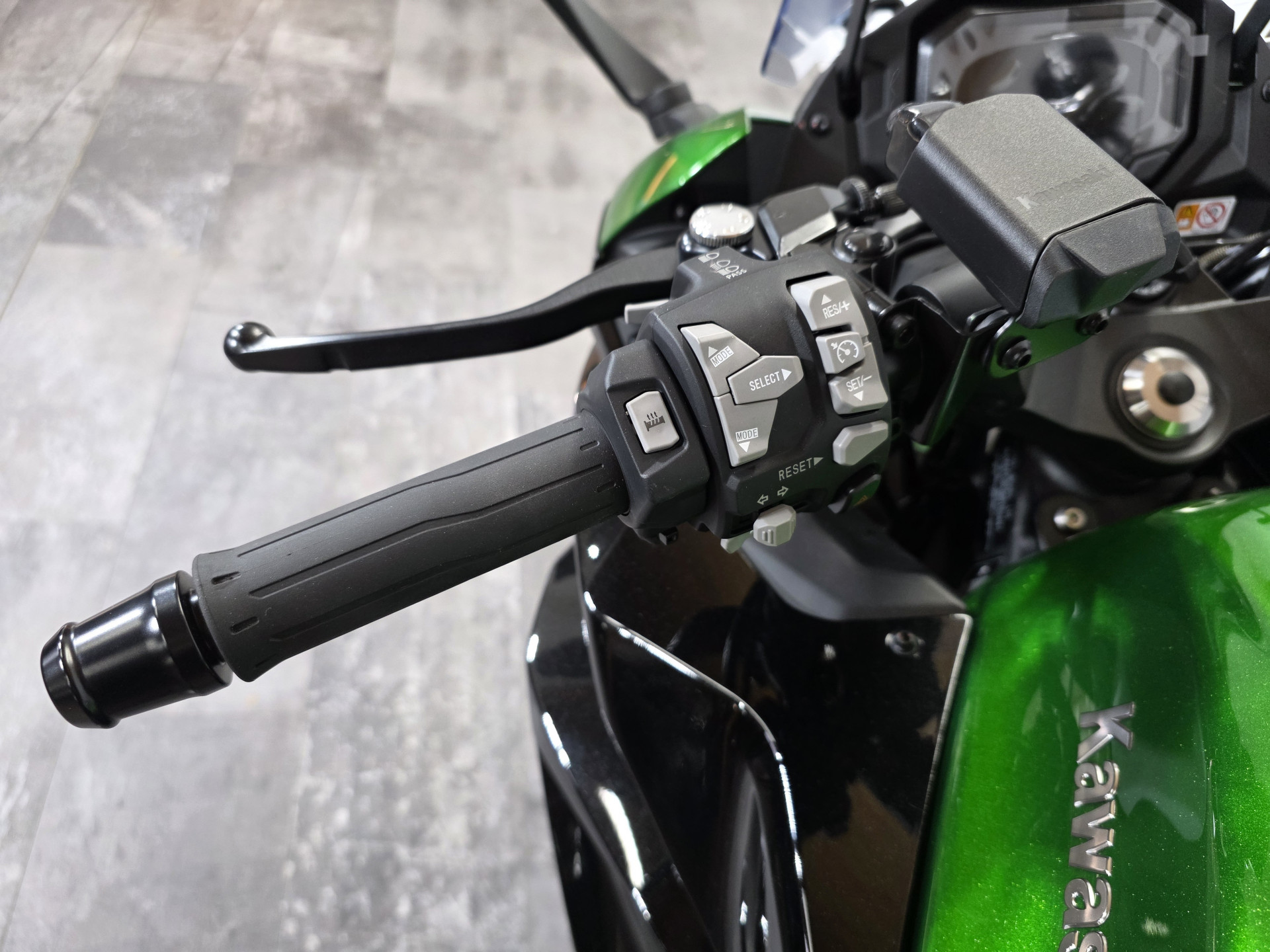 KAWASAKI Ninja 1100 SX SE-image-5