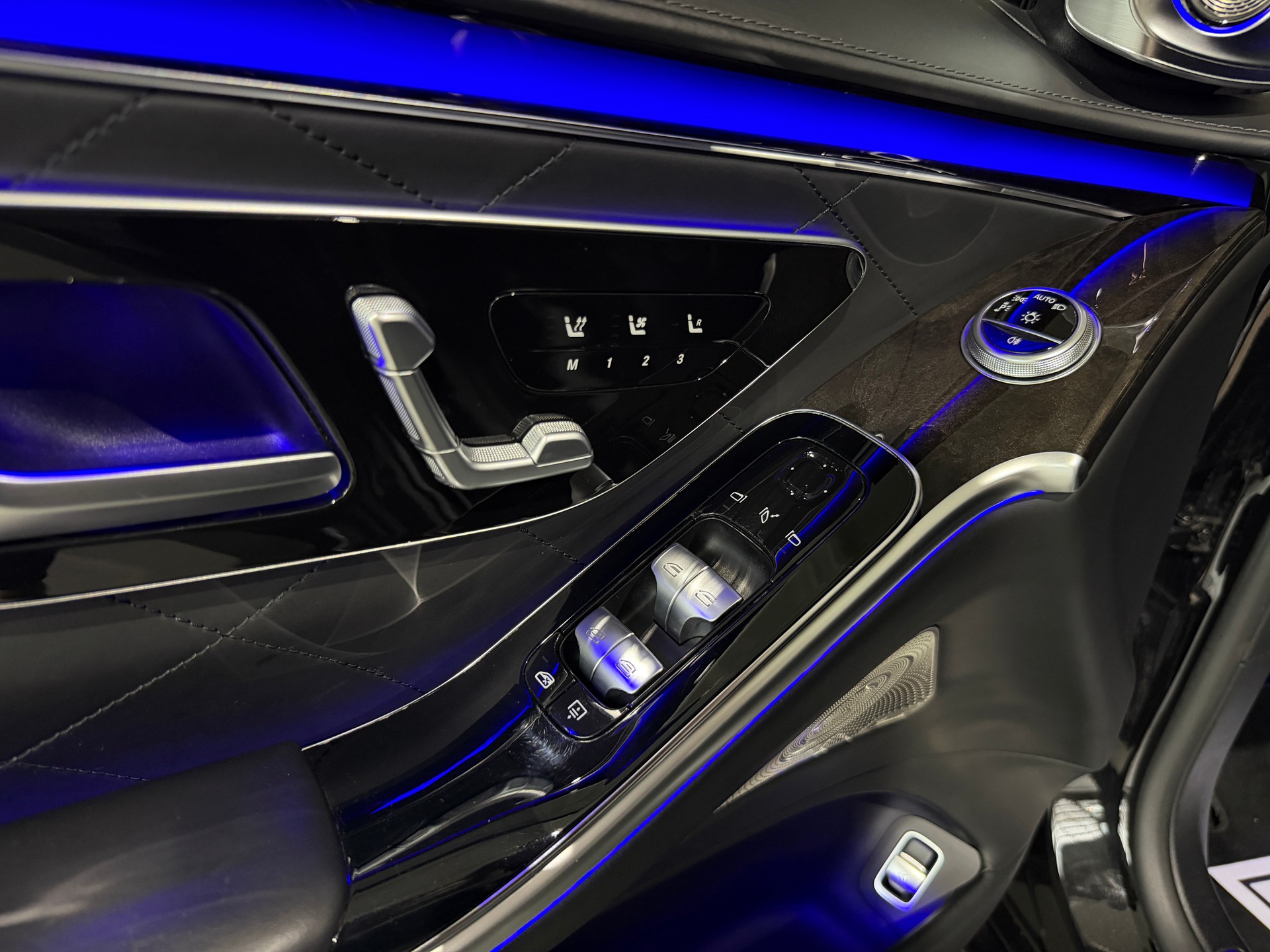 MERCEDES-BENZ S 400 d L AMG Line 9G-Tronic (CH)-image-19