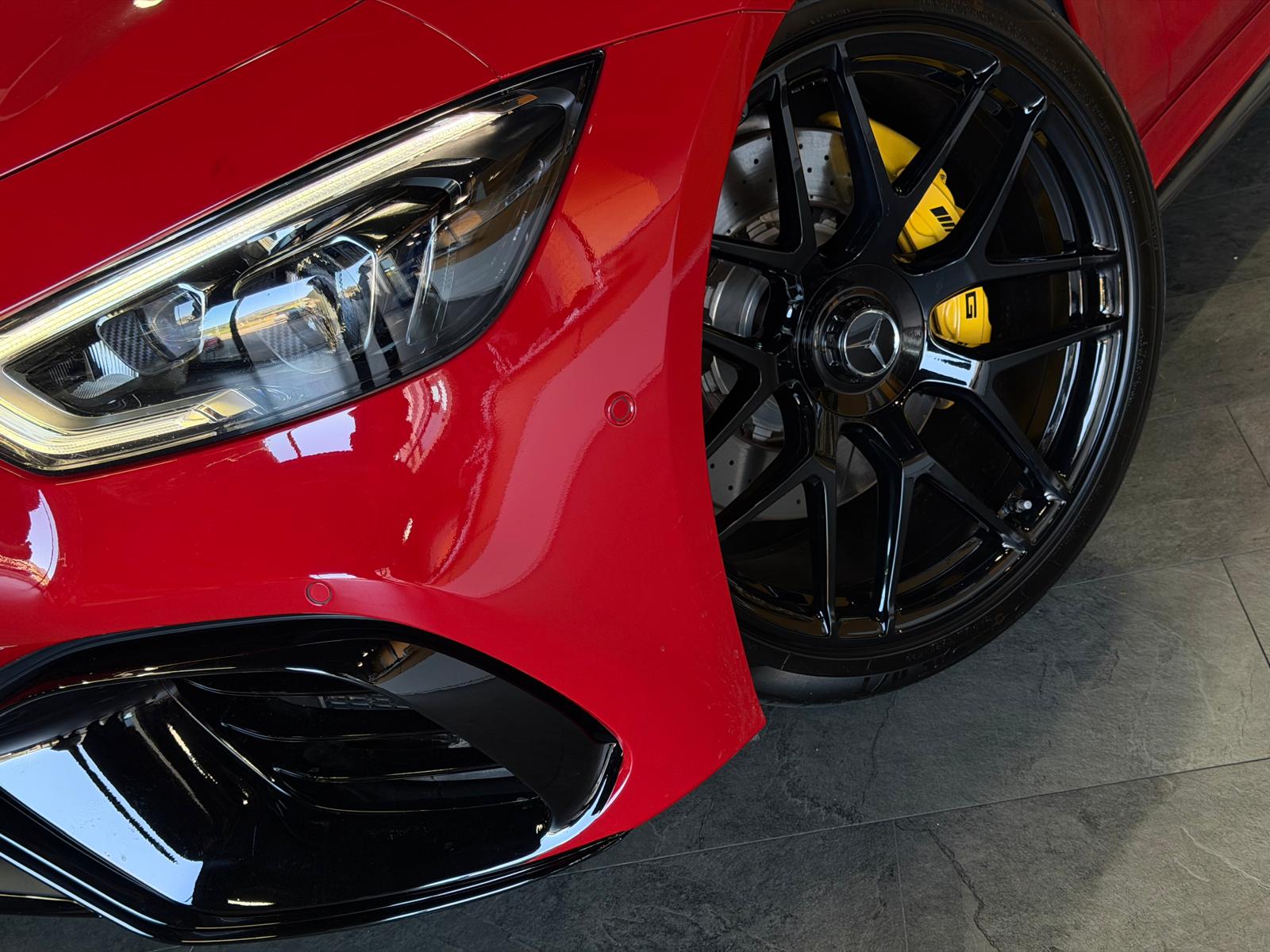MERCEDES-BENZ AMG GT 4 63 S Limited Red&Black Performance 4Matic+ Speedshift MCT-showroom-element-2