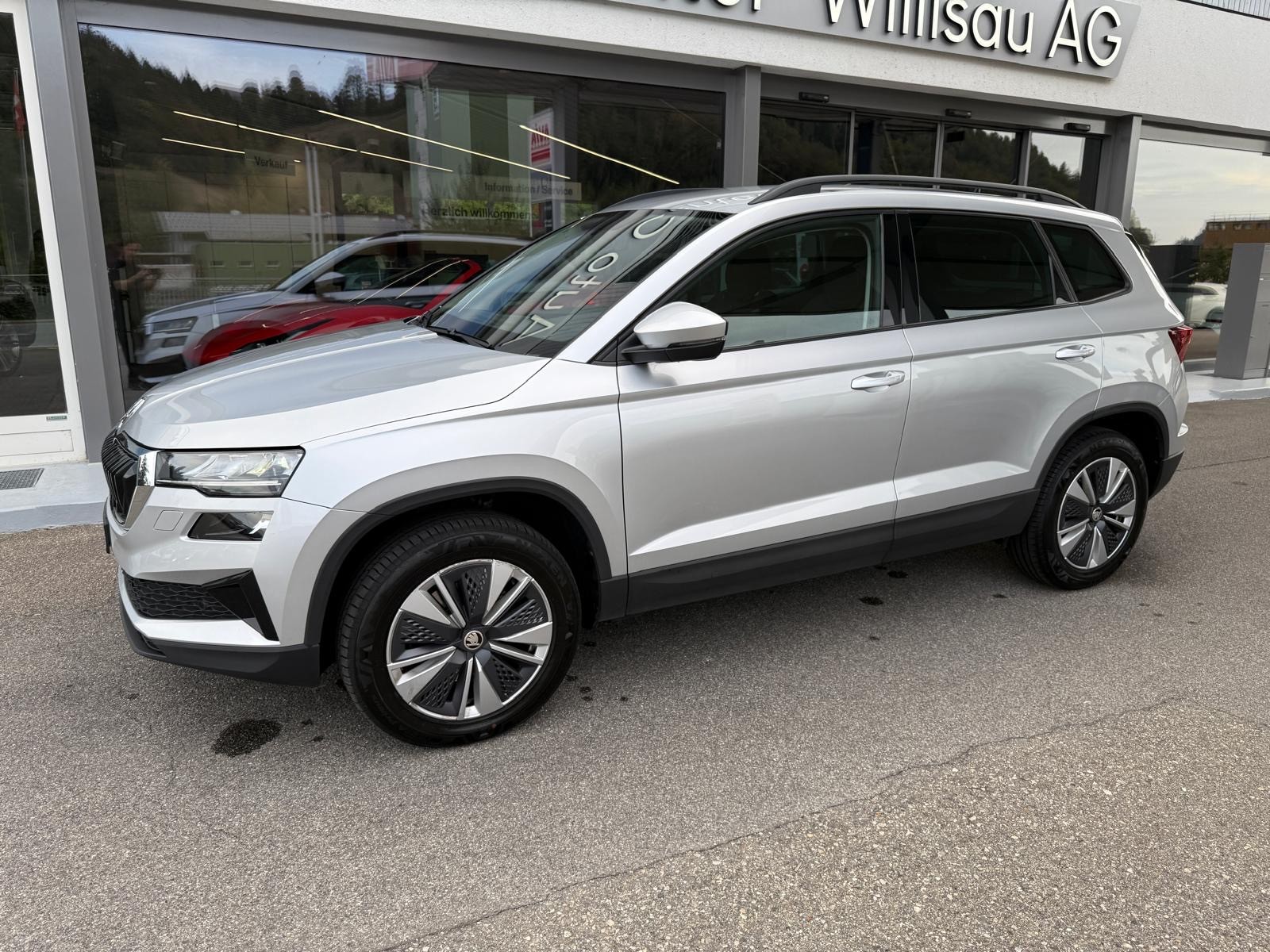 SKODA Karoq 2.0 TDI CR Ambition 4x4 DSG-image-4
