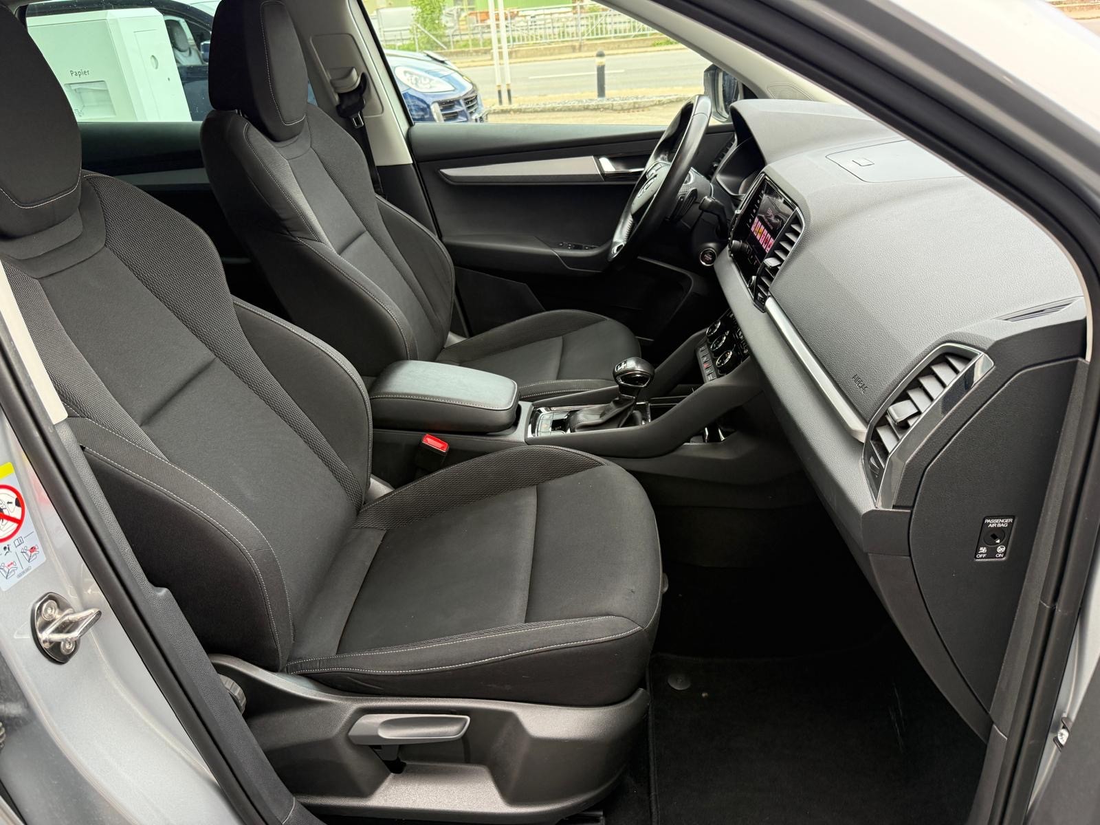 SKODA Karoq 2.0 TDI CR Ambition 4x4 DSG-image-11
