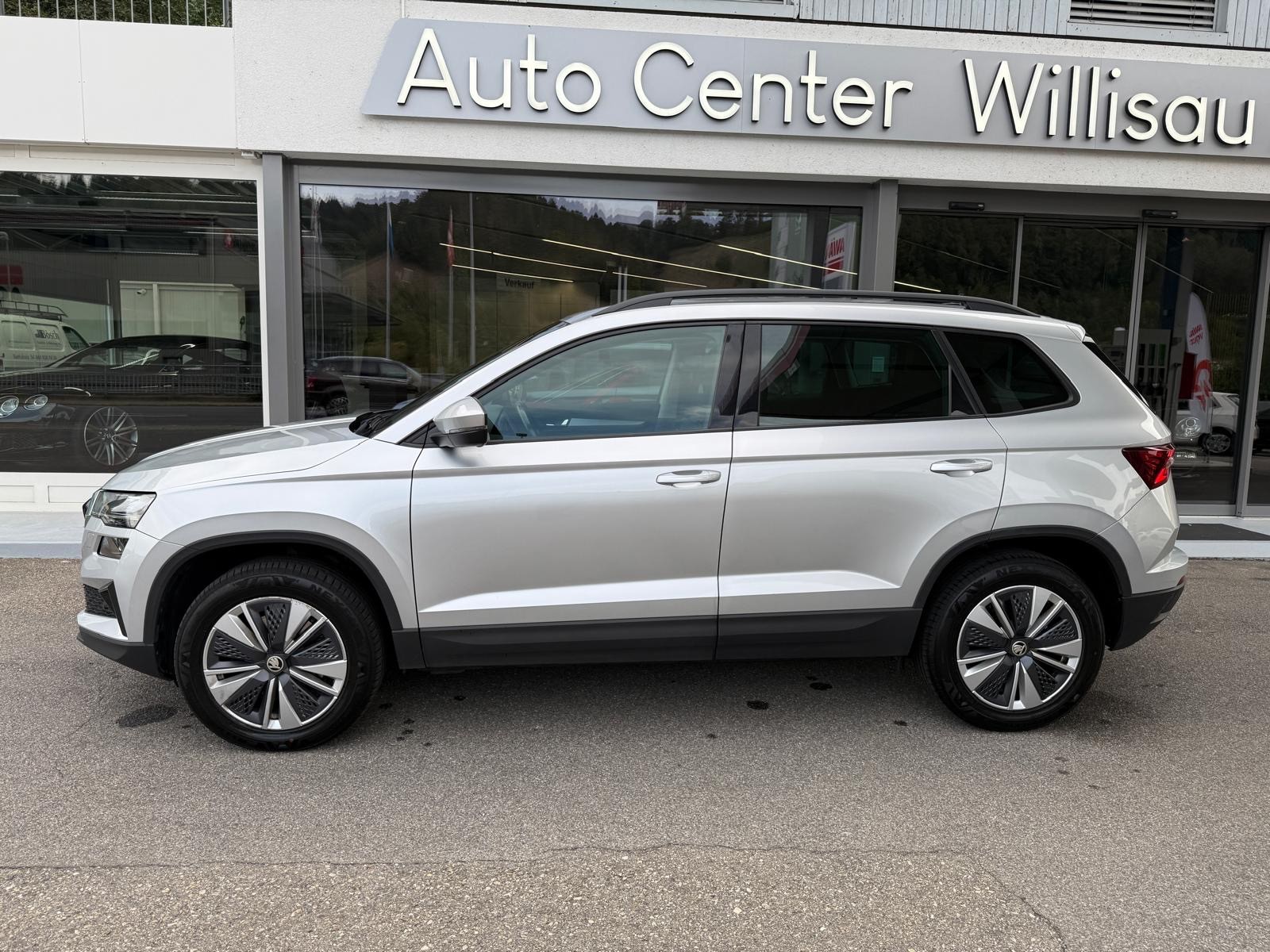 SKODA Karoq 2.0 TDI CR Ambition 4x4 DSG-showroom-element-1