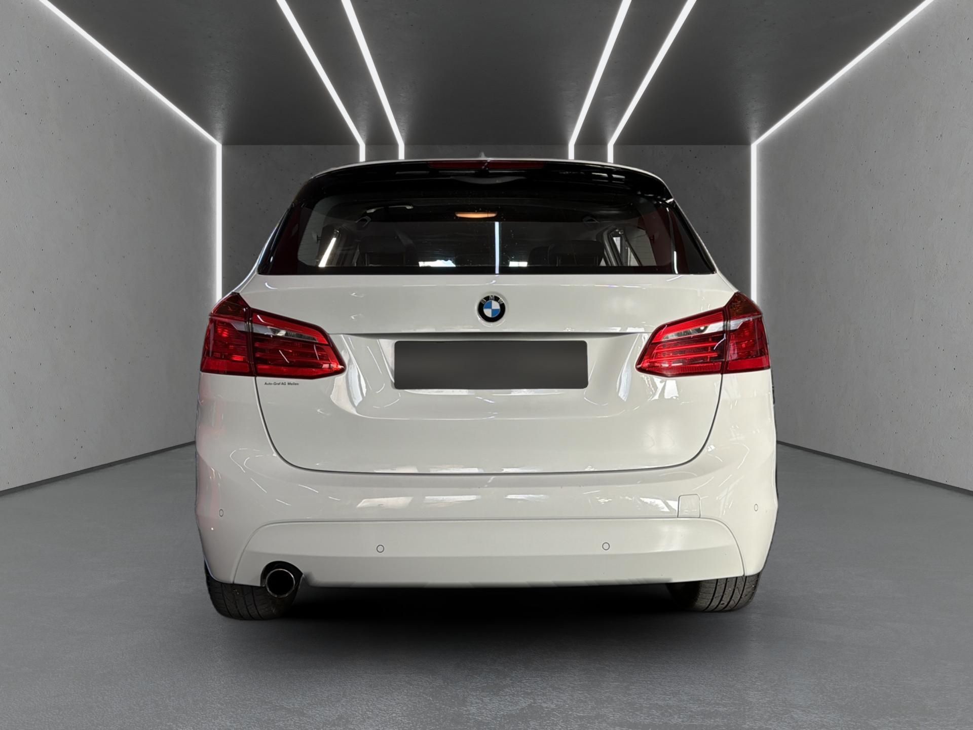 BMW 218 Active Tourer 2er Active Tourer- 218d xDrive Advantage-showroom-element-3