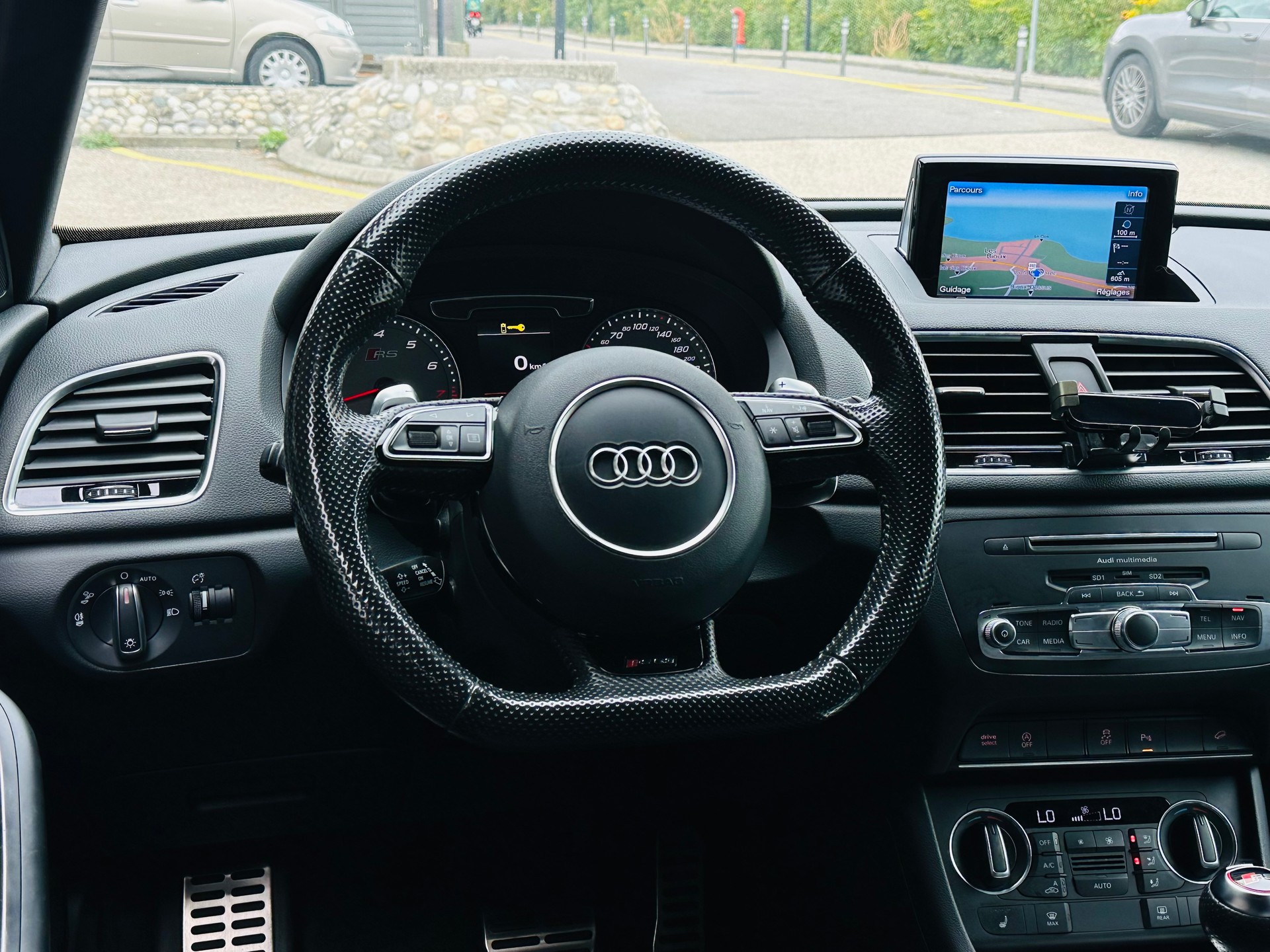 AUDI RS Q3 2.5 TFSI performance quattro S-tronic-image-16