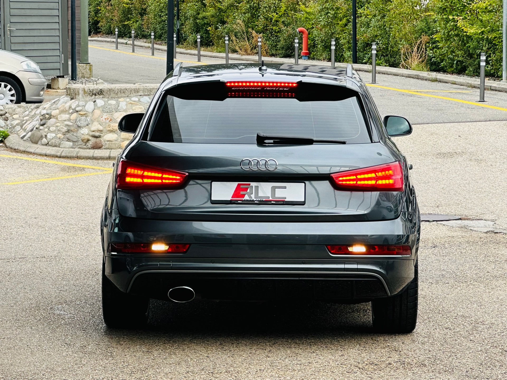 AUDI RS Q3 2.5 TFSI performance quattro S-tronic-image-9