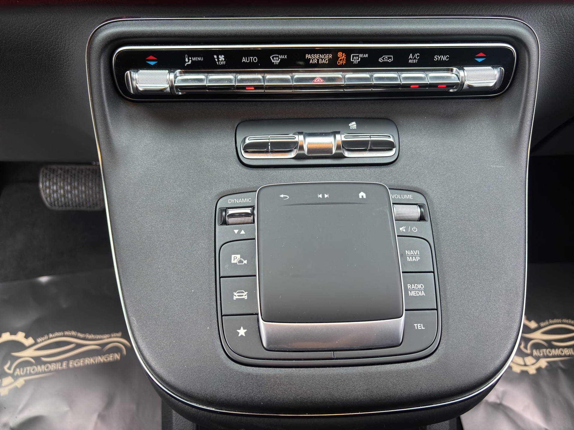 MERCEDES-BENZ V 250 d Avantgarde lang Van 4Matic-image-15