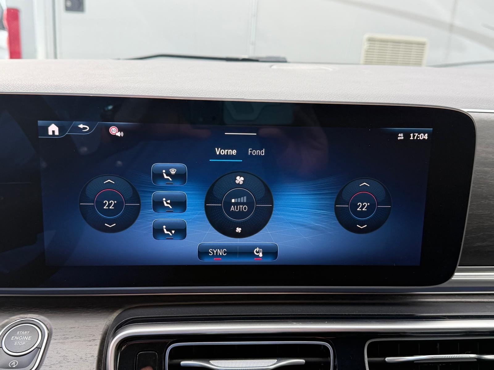 MERCEDES-BENZ V 250 d Avantgarde lang Van 4Matic-image-22