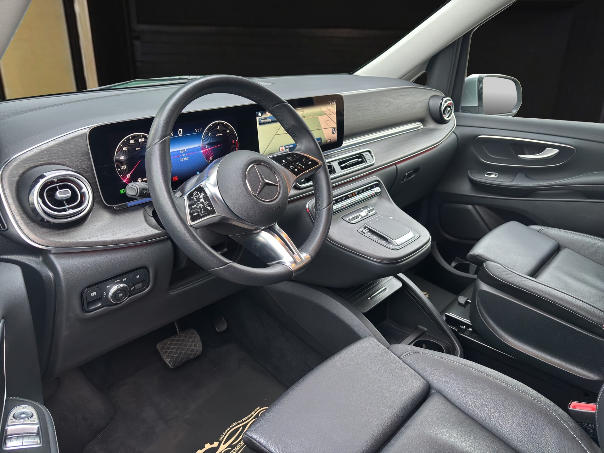 MERCEDES-BENZ V 250 d Avantgarde lang Van 4Matic-image-8