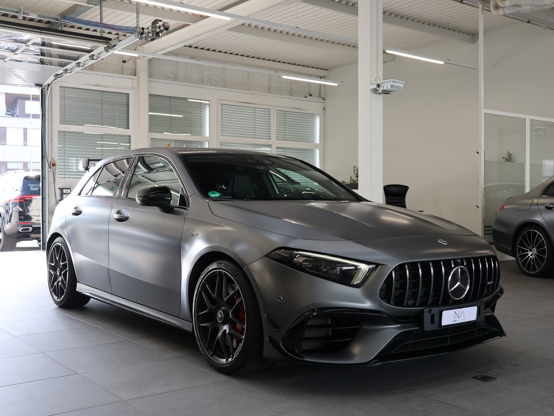 MERCEDES-BENZ A 45 S AMG 4Matic+ Speedshift *DESIGNO-MAGNO*-showroom-element-1