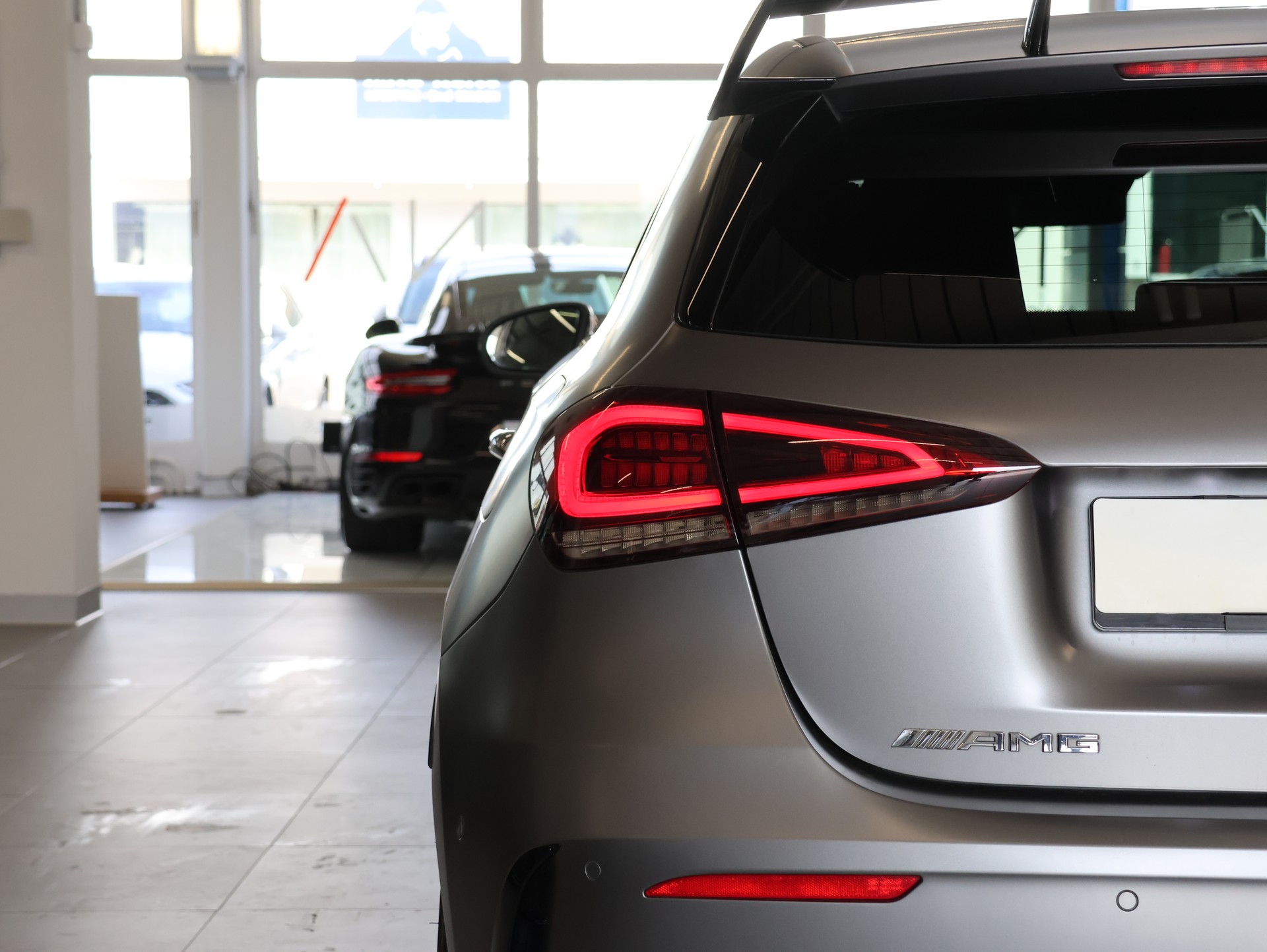 MERCEDES-BENZ A 45 S AMG 4Matic+ Speedshift *DESIGNO-MAGNO*-image-7