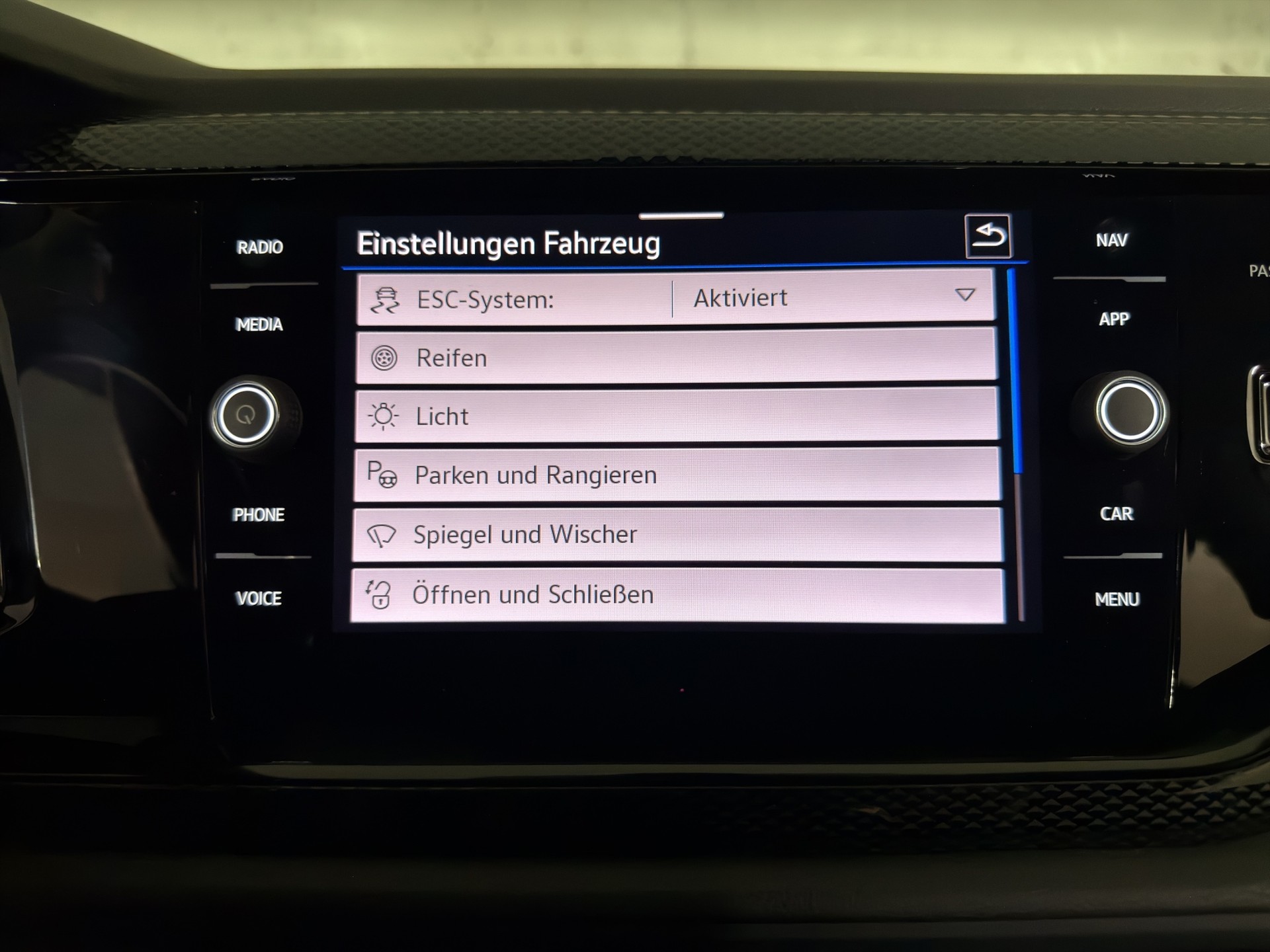 VW Polo 1.0 TSI Life DSG-image-19