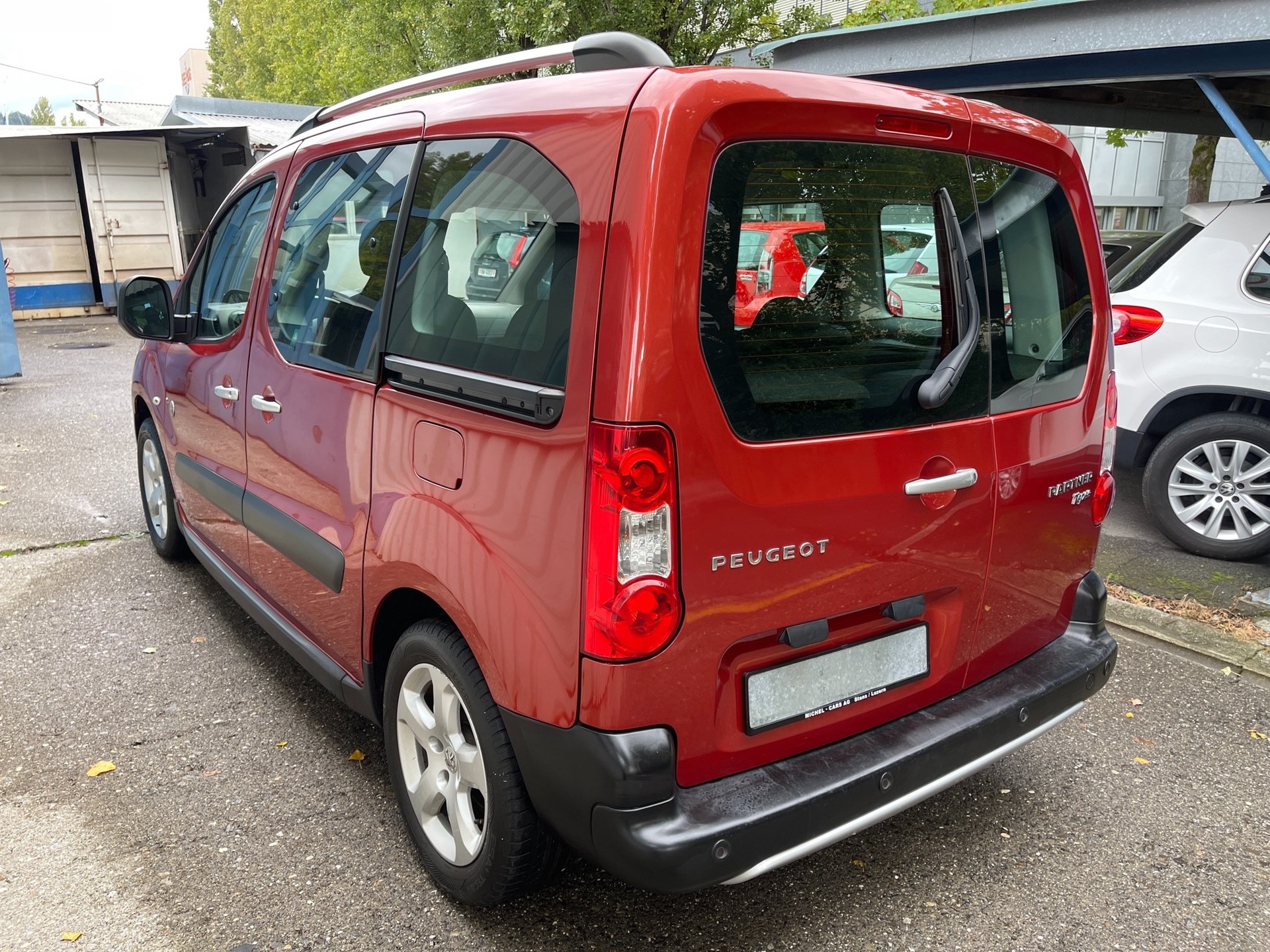 PEUGEOT Partner 1.6 Outdoor-image-3