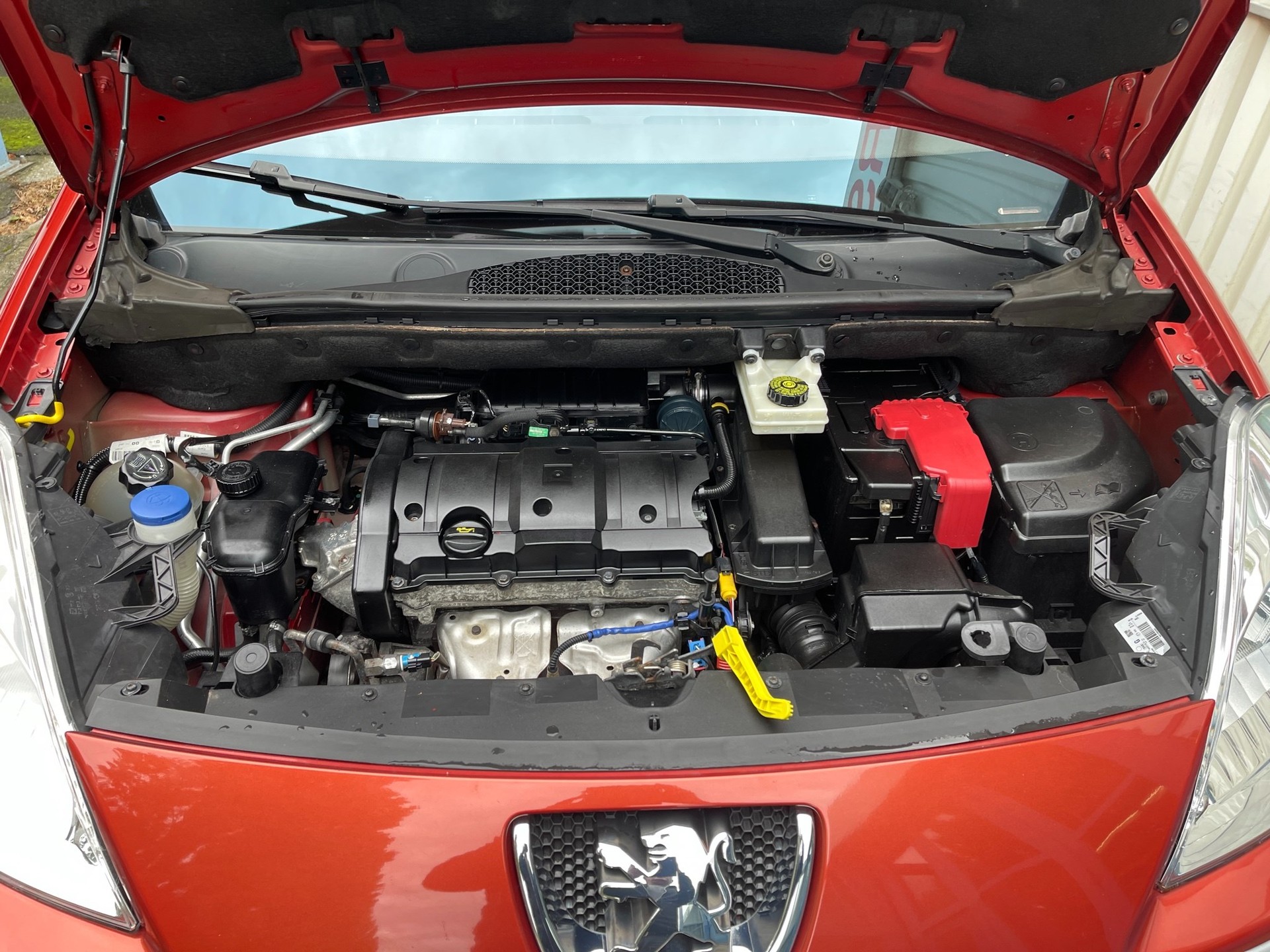 PEUGEOT Partner 1.6 Outdoor-image-13