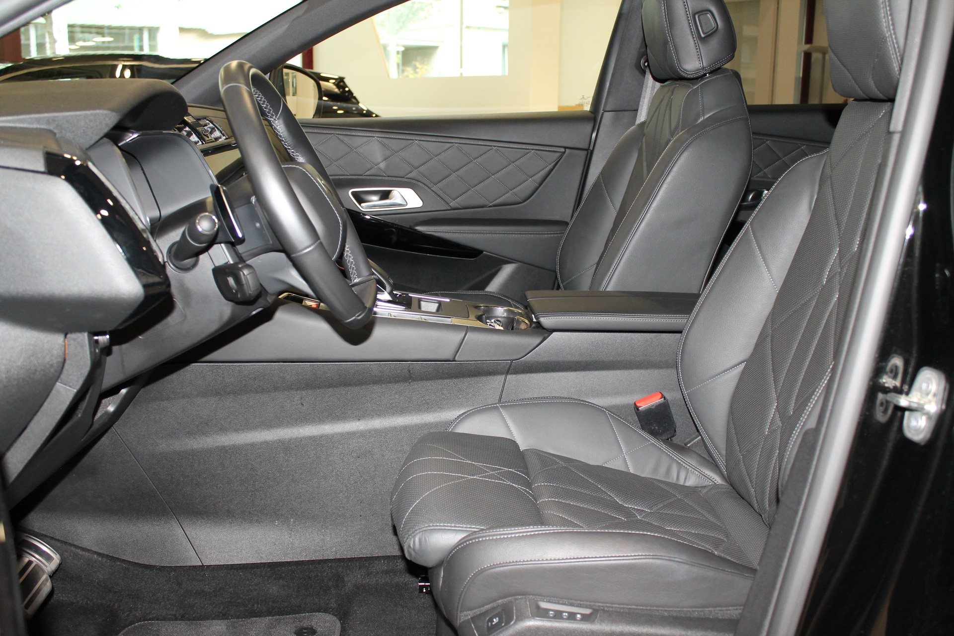 DS AUTOMOBILES DS 7 Crossback E-Tense 300 4x4 Rivoli-image-8