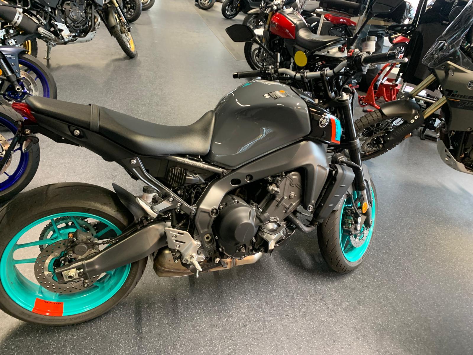 YAMAHA MT-09-image-0