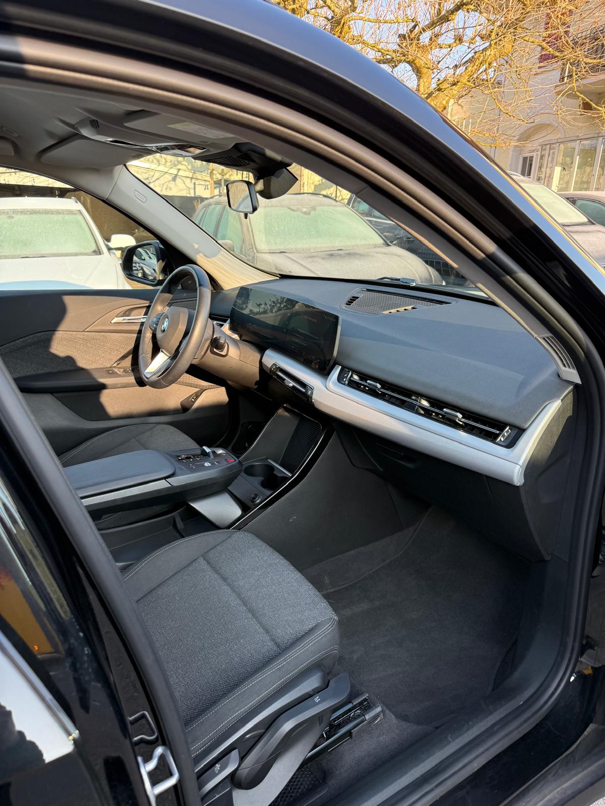 BMW X1 xDrive 23d 48V-image-16