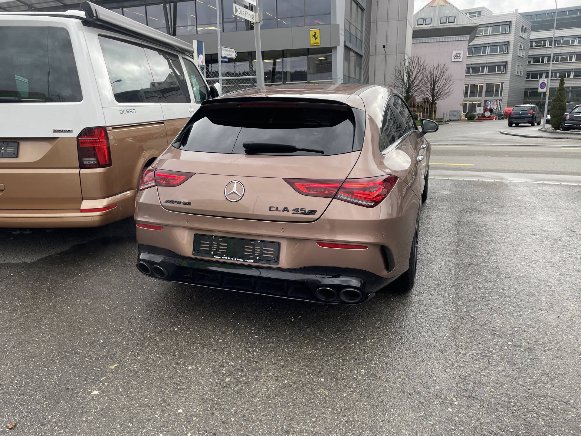 MERCEDES-BENZ CLA 45 S AMG 4matic+ Shooting Brake-image-4