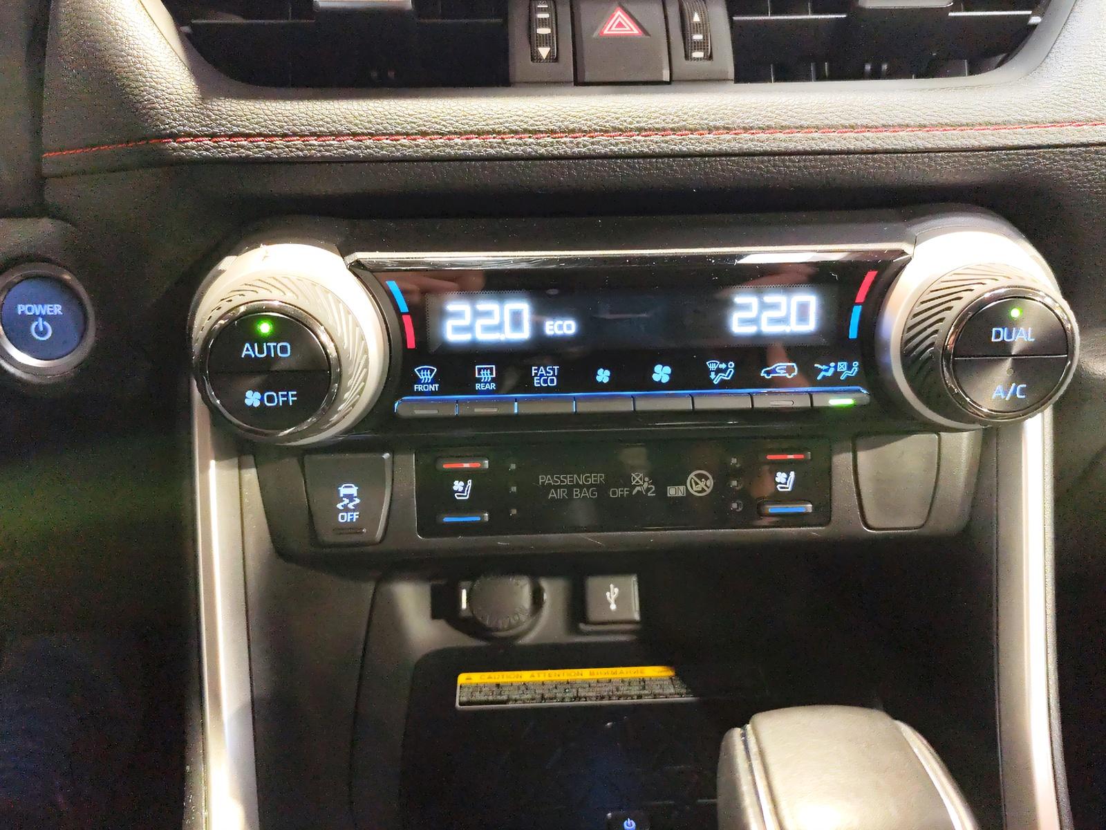 TOYOTA RAV4 2.5 Plug-In-Hybrid Platinum-image-13