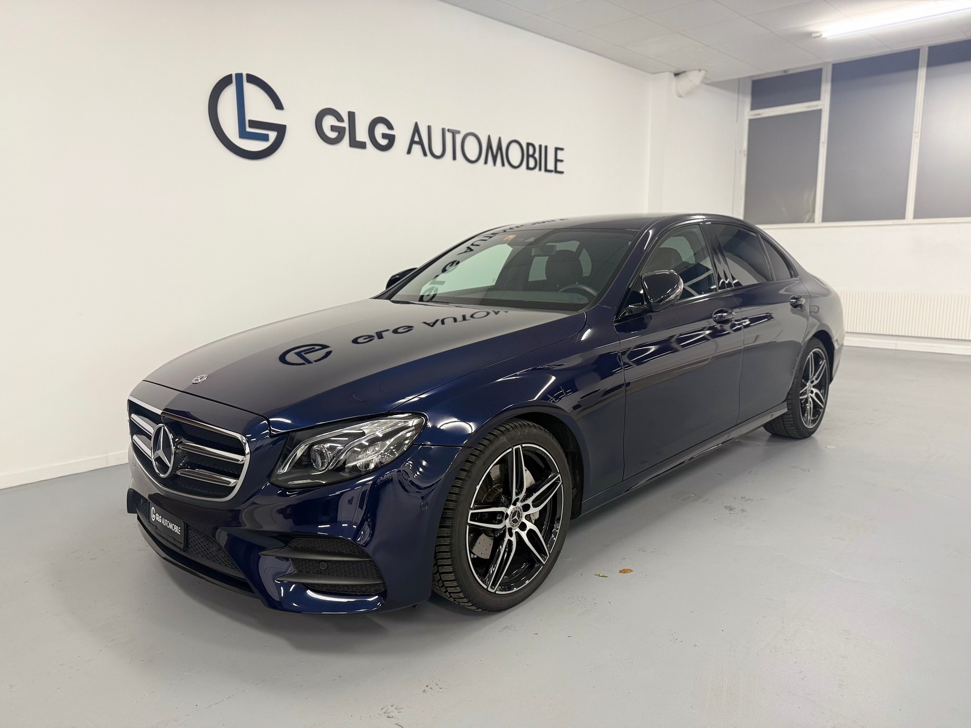 MERCEDES-BENZ E 200 d AMG Line 9G-Tronic