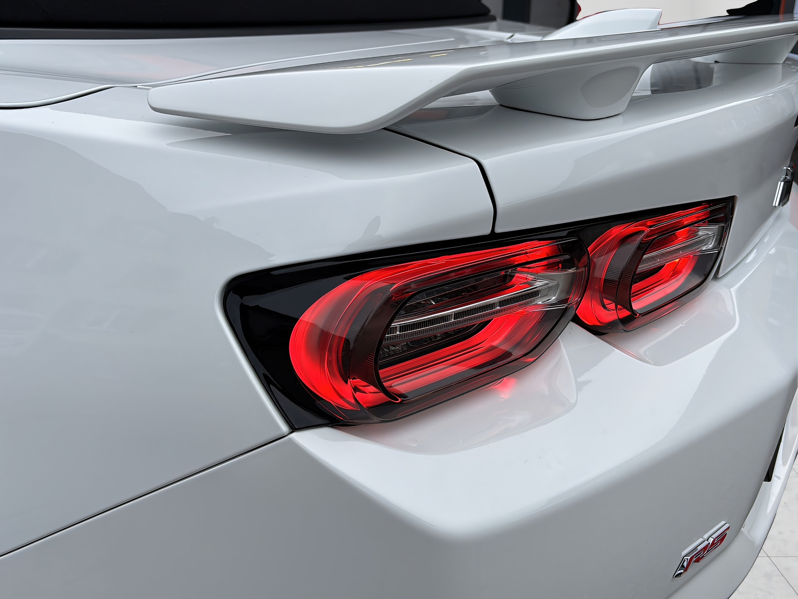 CHEVROLET Camaro 2.0L DI I4 Turbo 2LT Convertible-image-7