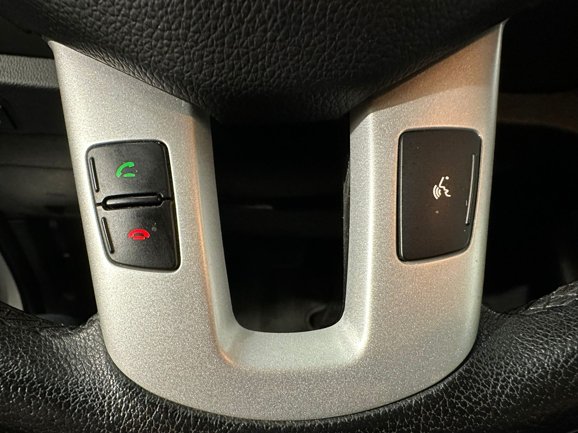 KIA Sportage 2.0 CRDi Trend 4WD Automatic-image-16