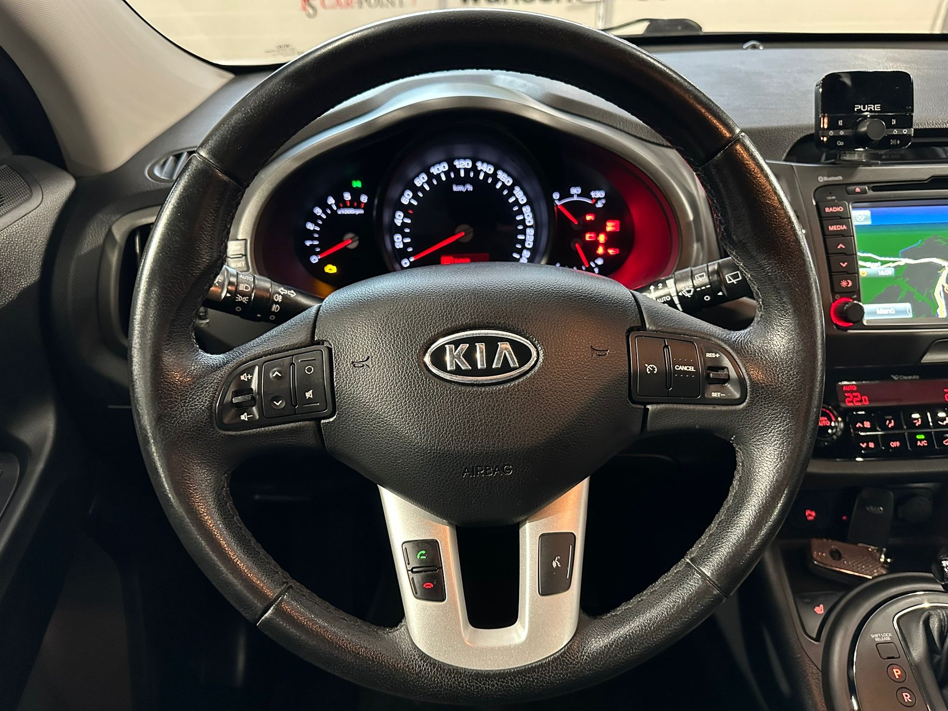 KIA Sportage 2.0 CRDi Trend 4WD Automatic-image-13