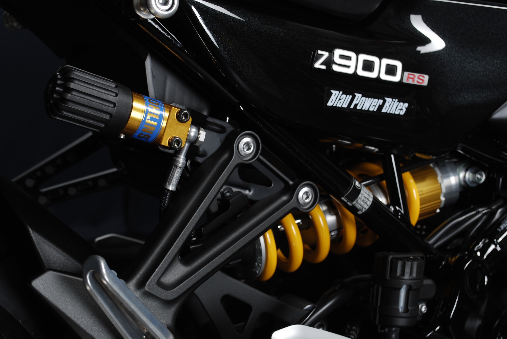 KAWASAKI Z 900 RS SE MY26-image-2