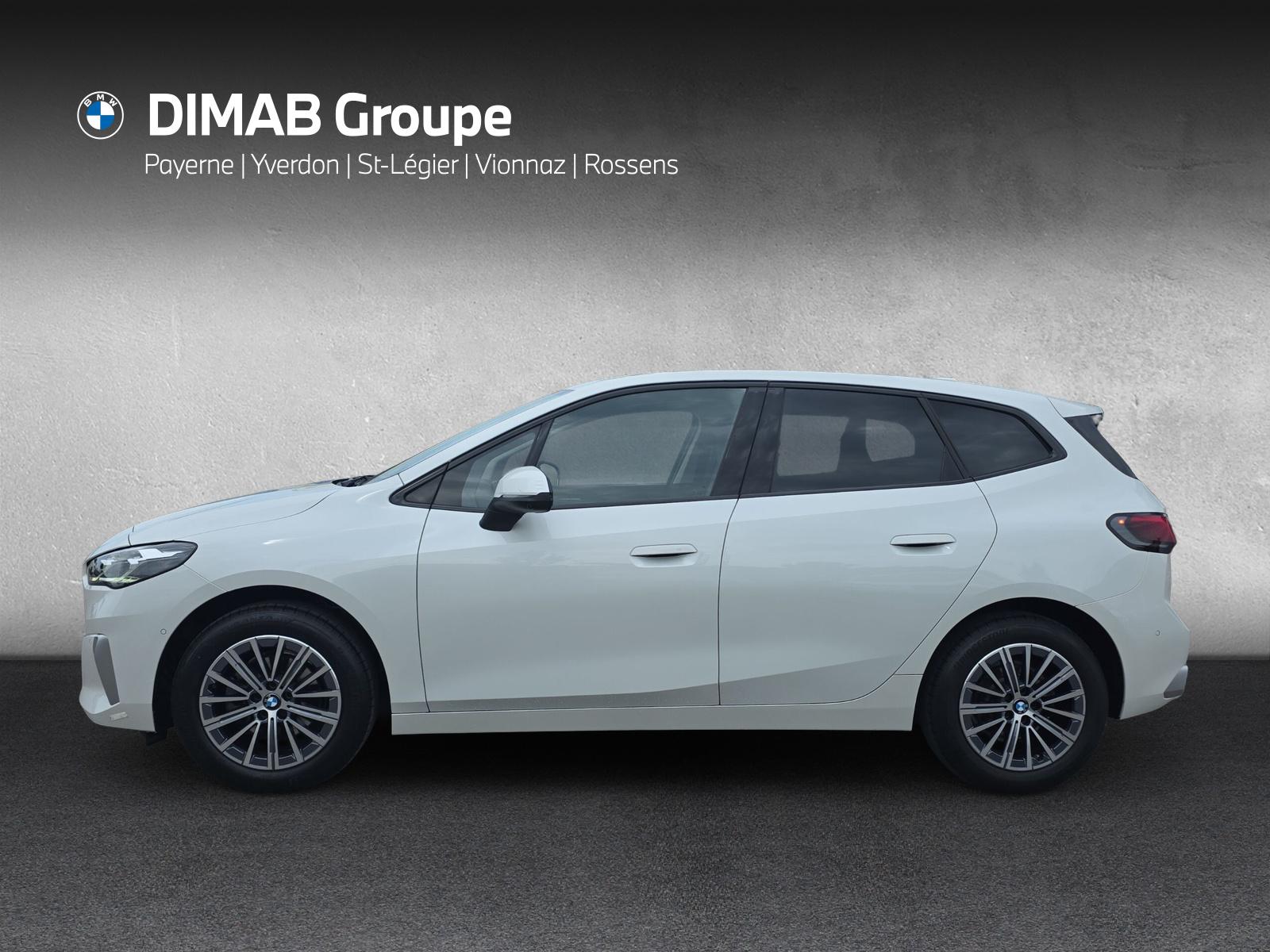 BMW 218i Active Tourer-showroom-element-1