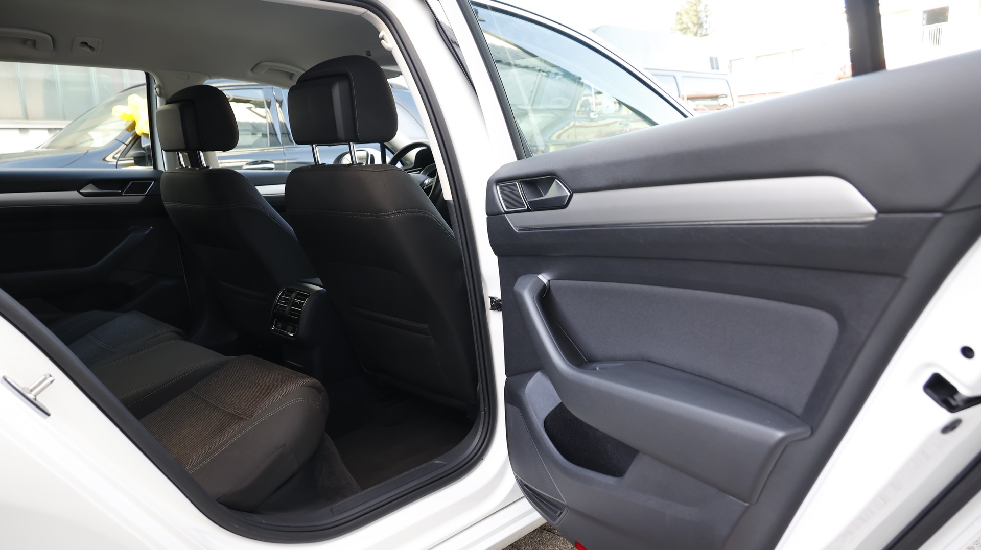 VW Passat Variant 2.0 TDI BMT Comfortline DSG 4Motion-image-20
