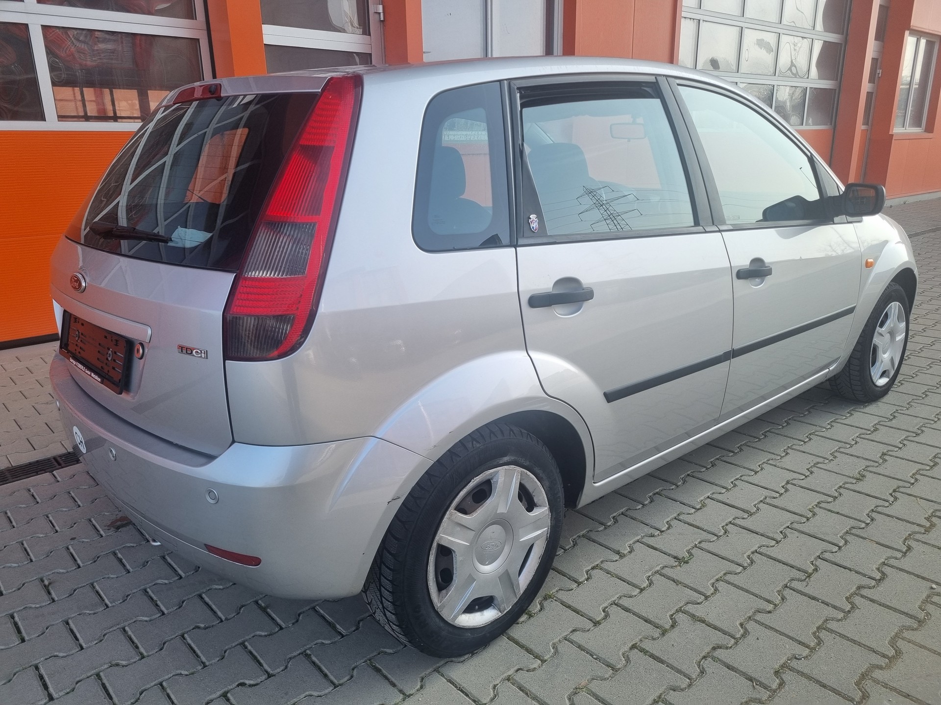 FORD Fiesta 1.4 TDCi Trend-image-3