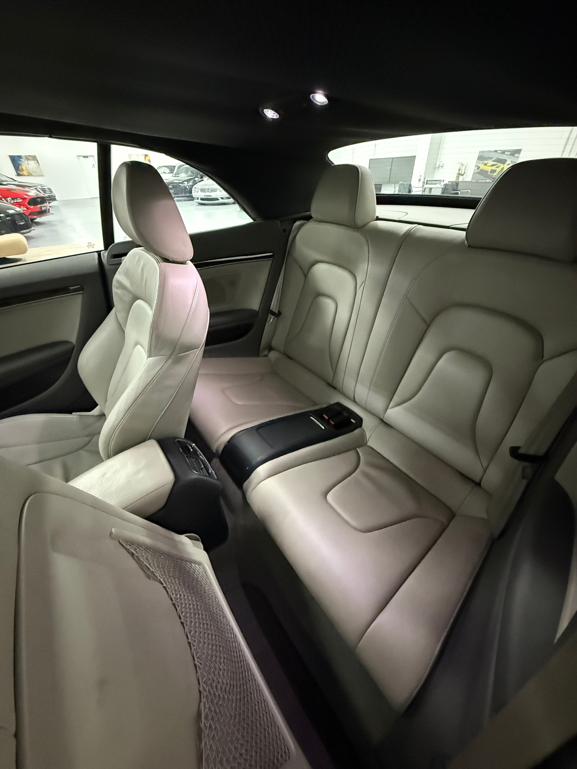 AUDI A5 Cabriolet 2.0 TFSI quattro S-tronic-image-13