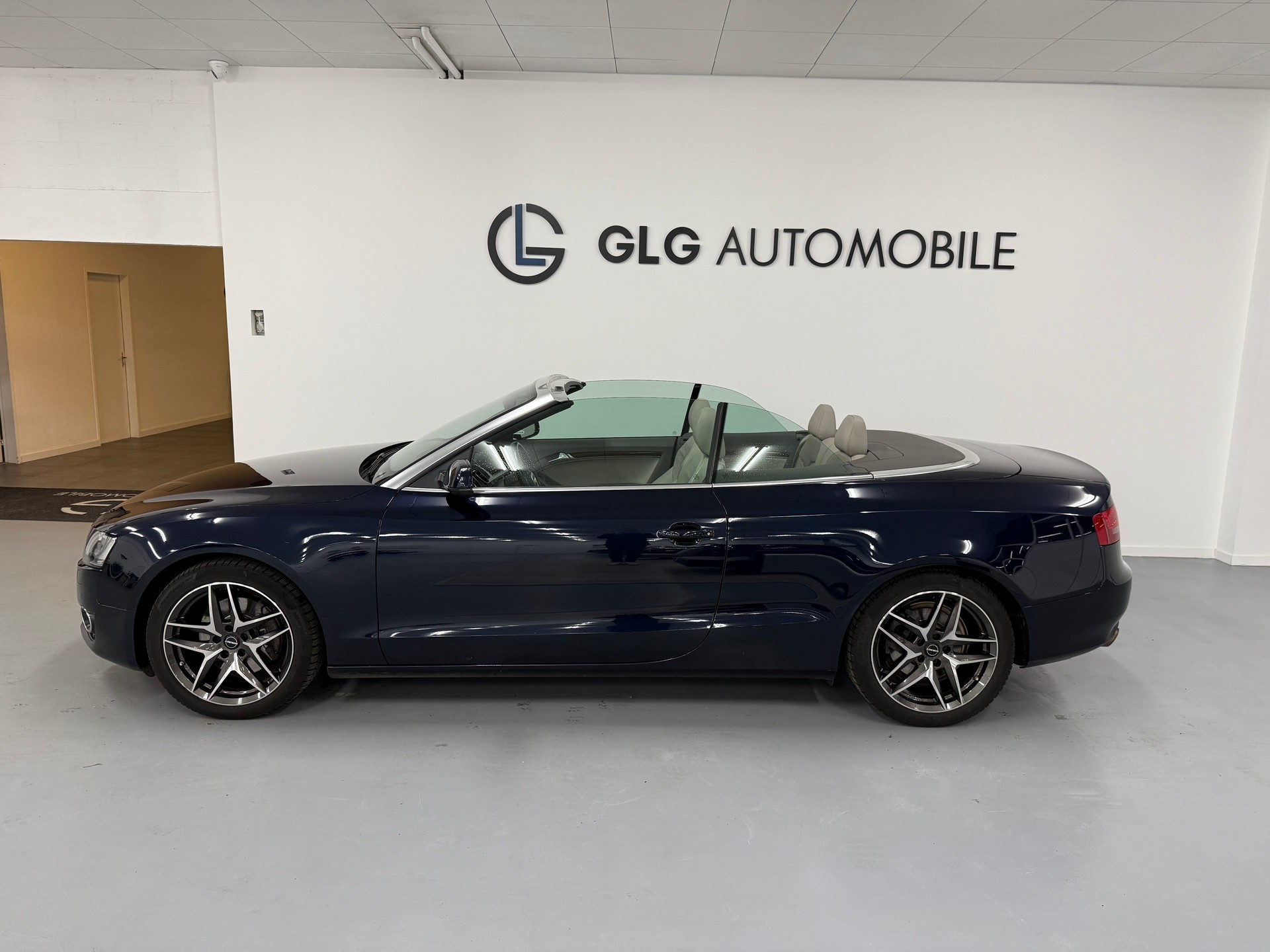 AUDI A5 Cabriolet 2.0 TFSI quattro S-tronic-showroom-element-1