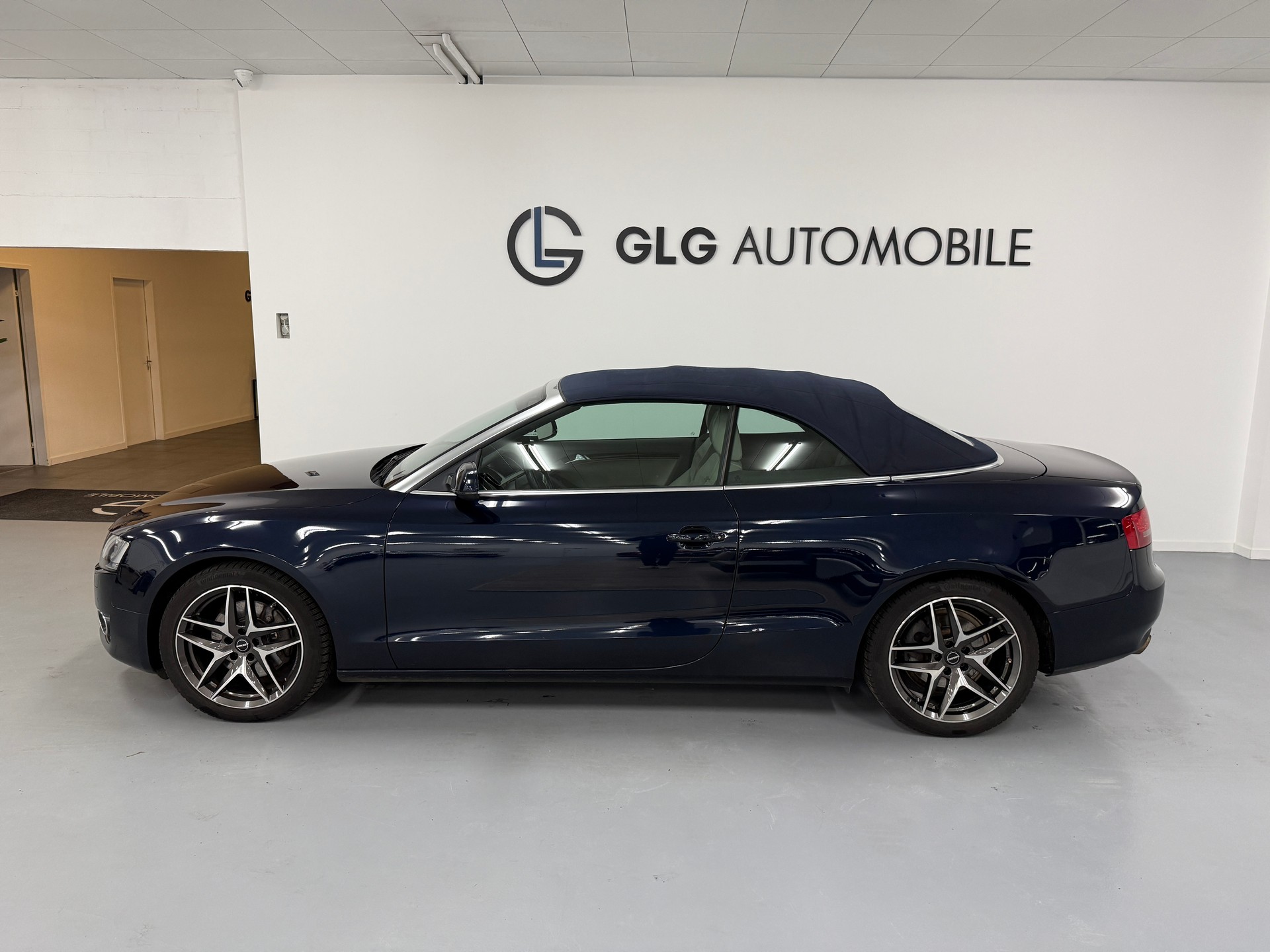 AUDI A5 Cabriolet 2.0 TFSI quattro S-tronic-image-6